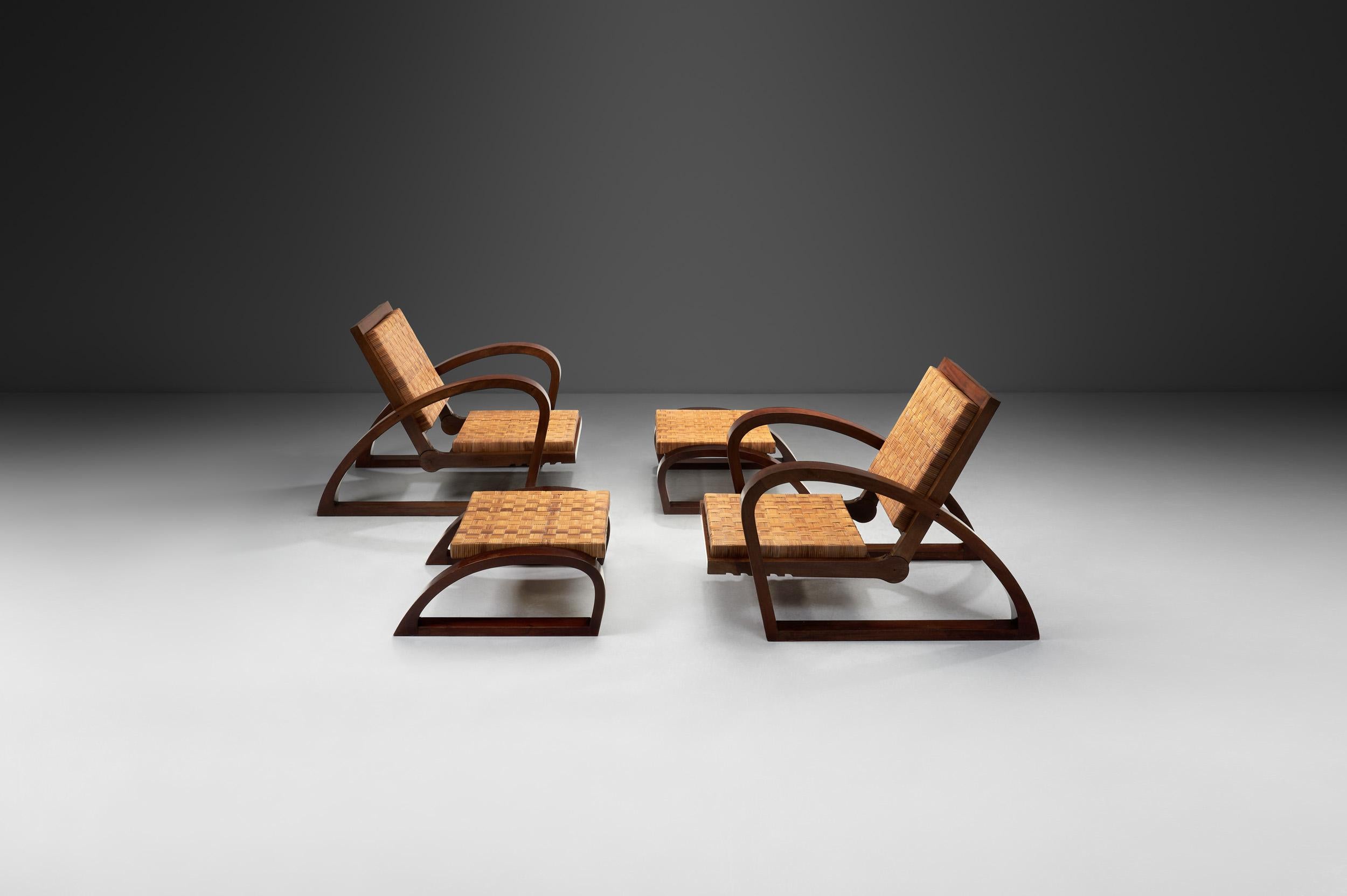 Pair of Chairs with Footstools by Francis Jourdain (Attr.), France ca 1928 In Good Condition For Sale In Utrecht, NL