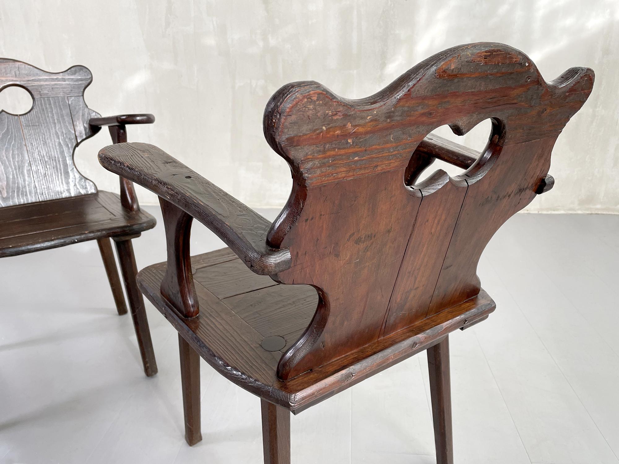 Pair of Chalet Armchairs in Blackened Pine, France, 1950 In Good Condition For Sale In Catonvielle, FR