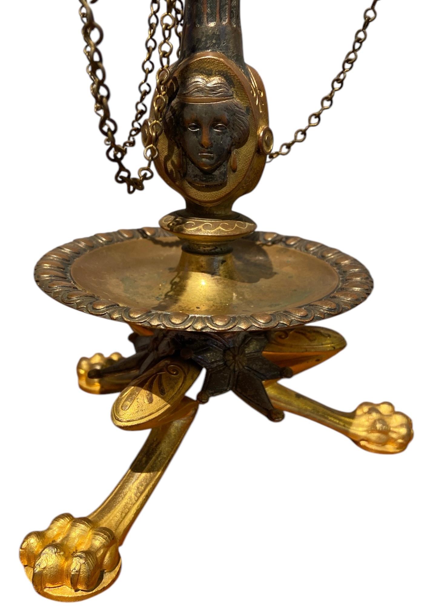 Francese Coppia di lampadari in bronzo in vendita