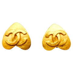 Vintage Chanel Gold Toned Heart Earclips Clip On Earrings