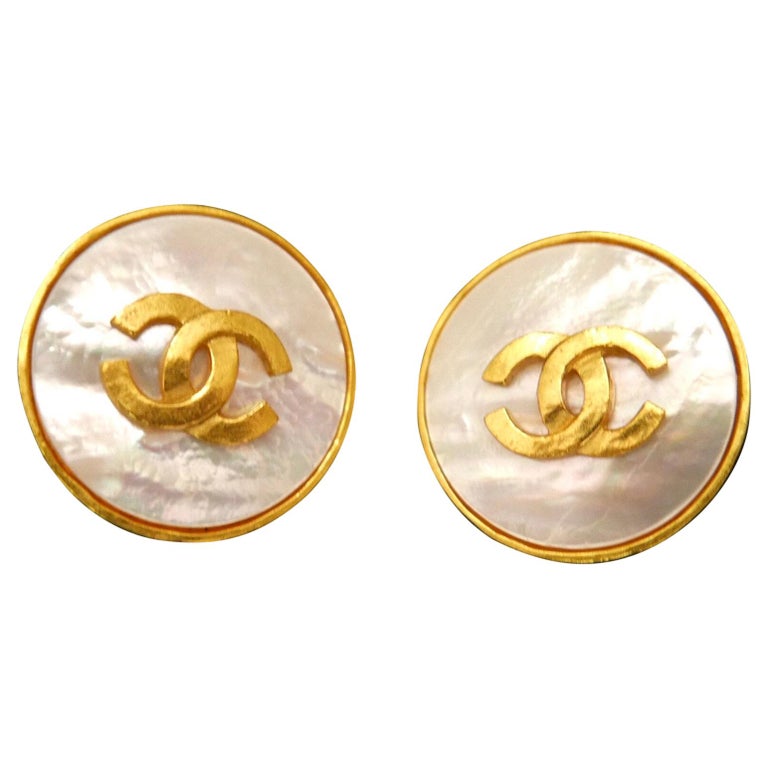 1995 Vintage CHANEL Mother of Pearl Gold Toned CC Clip On Earrings at  1stDibs