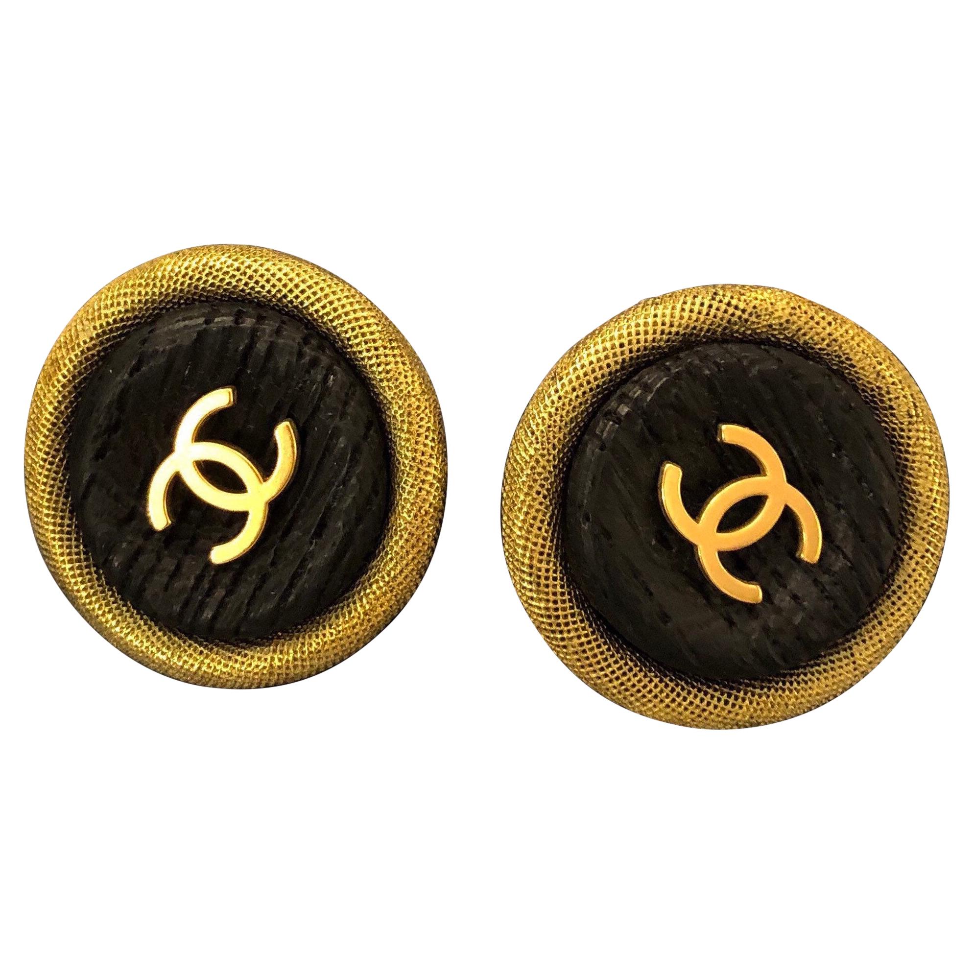 1994 Vintage CHANEL Jumbo Gold Toned Earlips Clip On Earrings