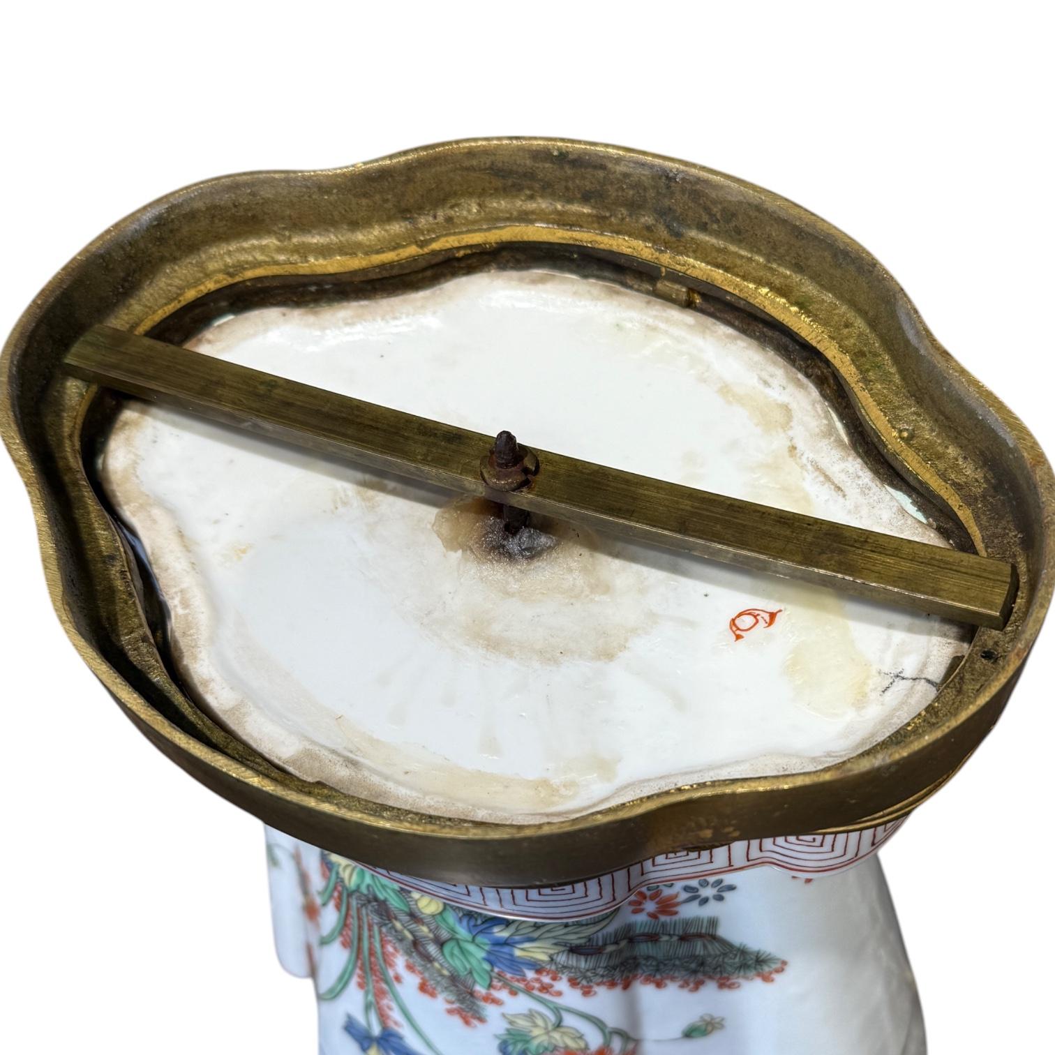 Pair of Chantilly Porcelain Vases Mounted in Gilt Bronze, 19th Century in vendita 2