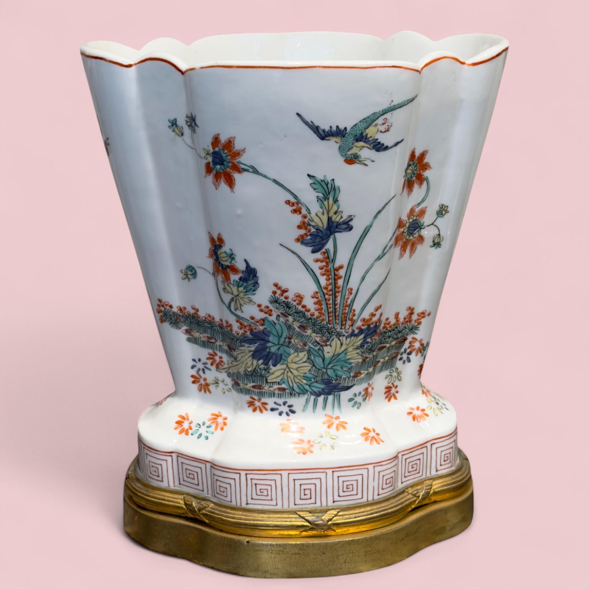 Pair Of Polylobed Chantilly Porcelain Vases Mounted Gilt Bronze, 19th century For Sale 1