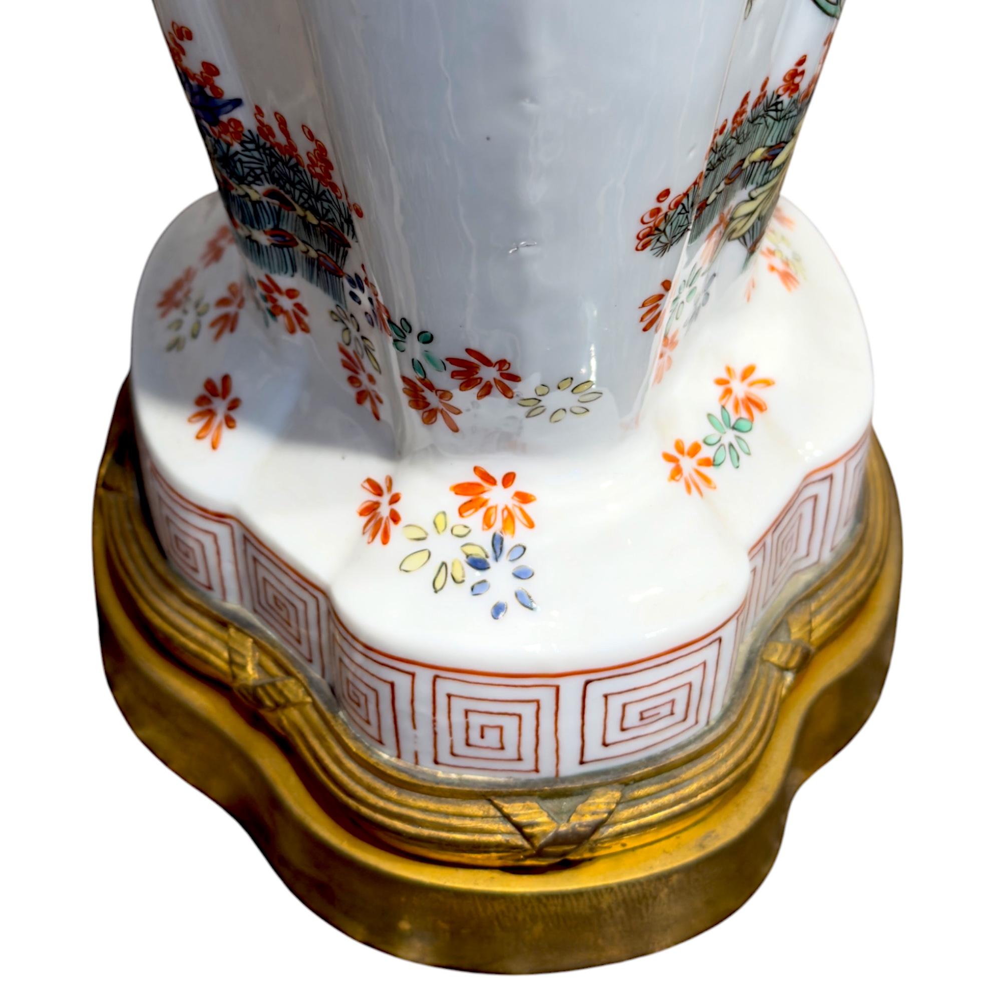 XIX secolo Pair of Chantilly Porcelain Vases Mounted in Gilt Bronze, 19th Century in vendita