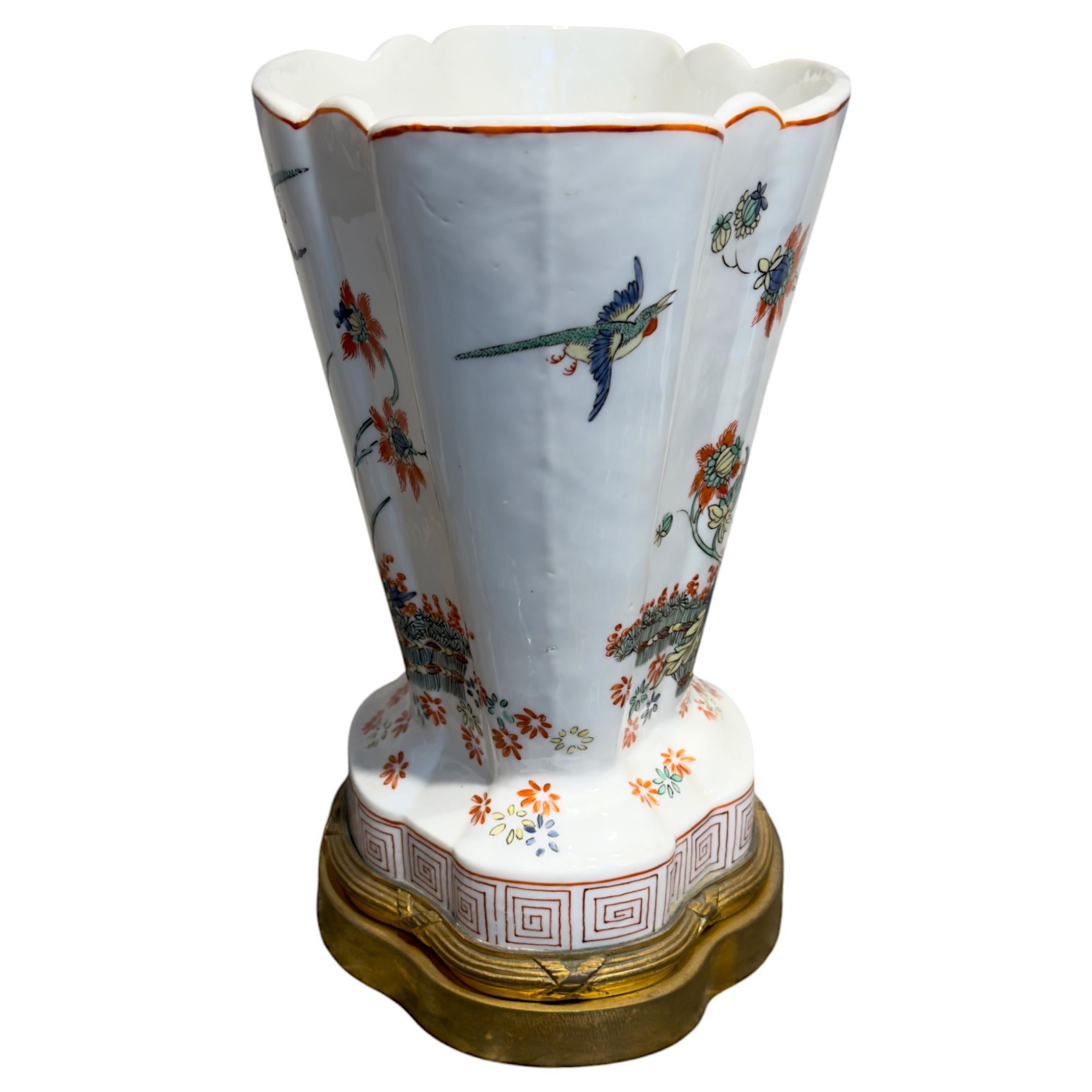 Bronzo Pair of Chantilly Porcelain Vases Mounted in Gilt Bronze, 19th Century in vendita