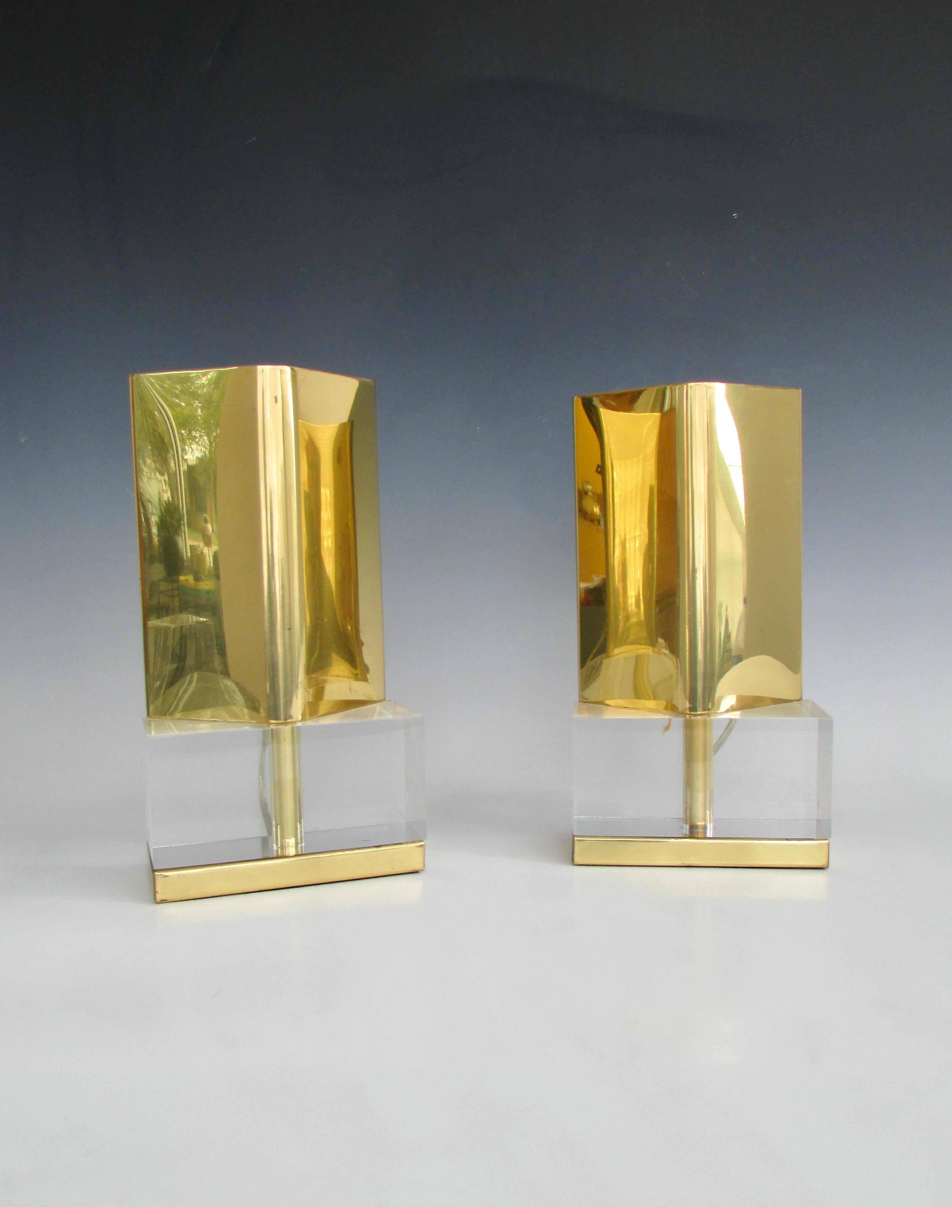 American Pair of Chapman Cedric Hartman Style Table or Shelf Top Sconces on Lucite Base For Sale