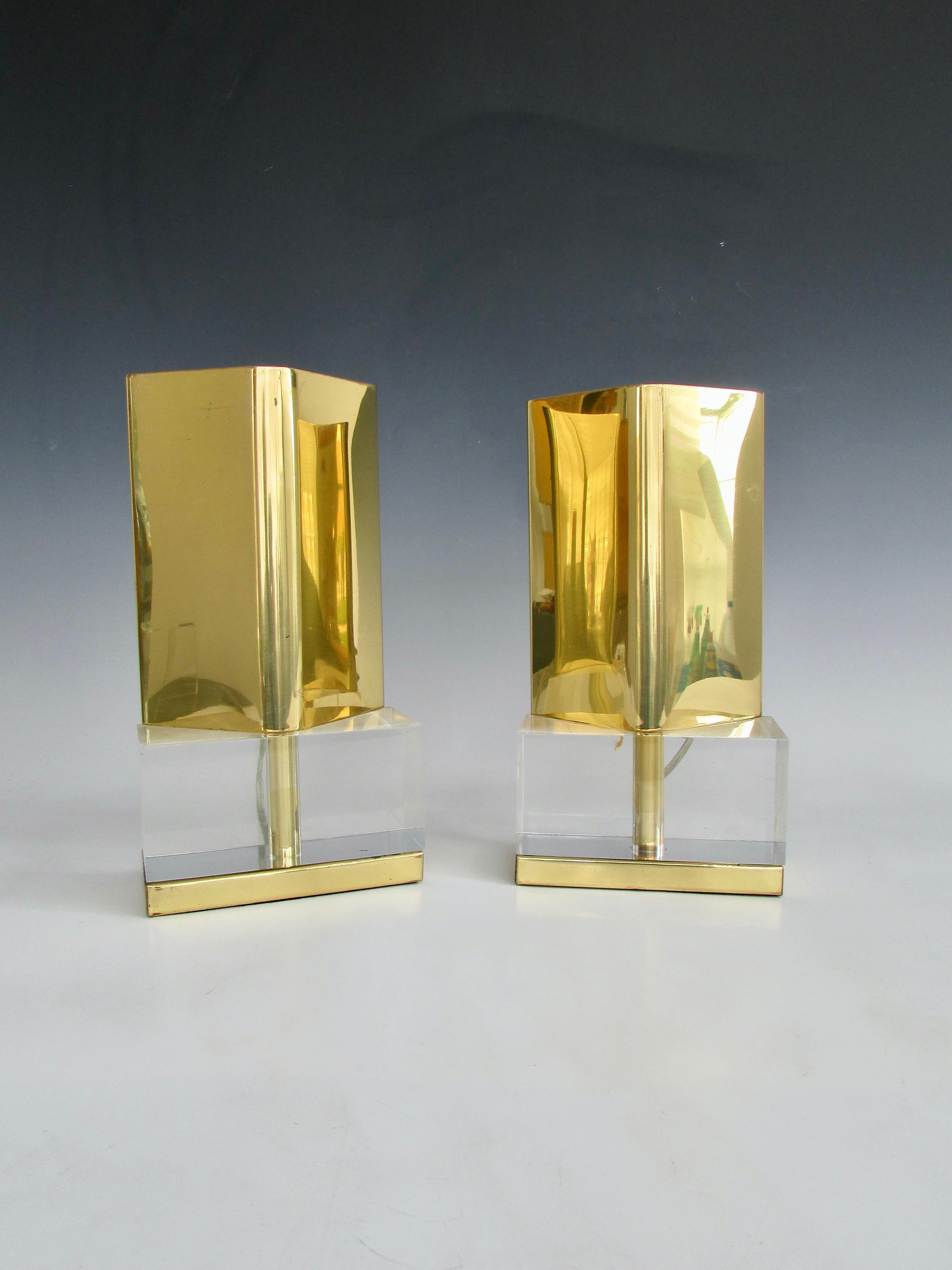 Pair of Chapman Cedric Hartman Style Table or Shelf Top Sconces on Lucite Base For Sale 2