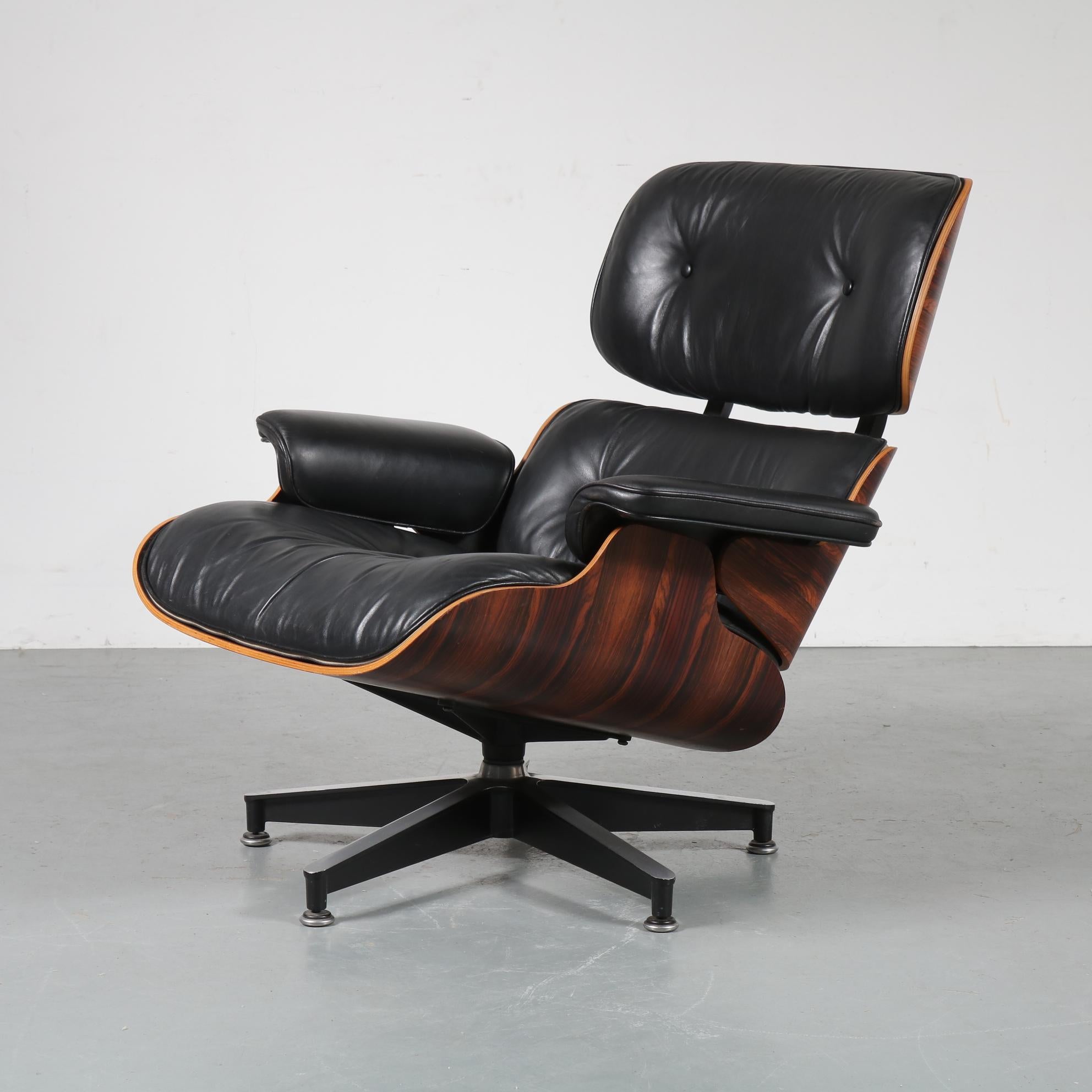 20th Century Pair of Charles and Ray Eames Lounge Chairs for Herman Miller, circa 1970