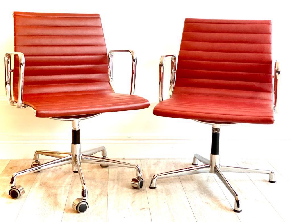 red eames office chair
