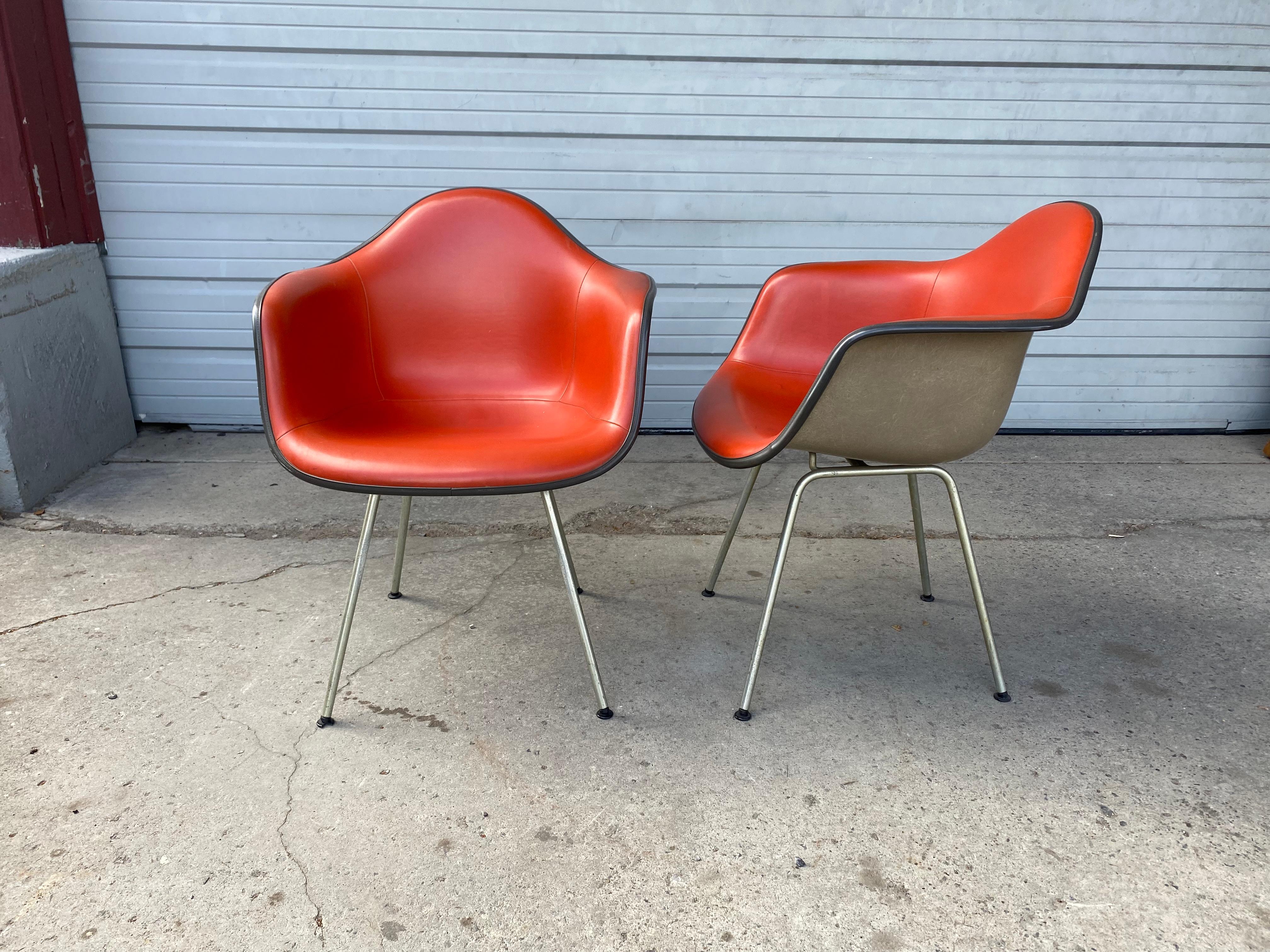 Mid-20th Century Pair of Charles and Ray Eames Padded Arm Shell Chairs, Two-Tone /Herman Miller For Sale