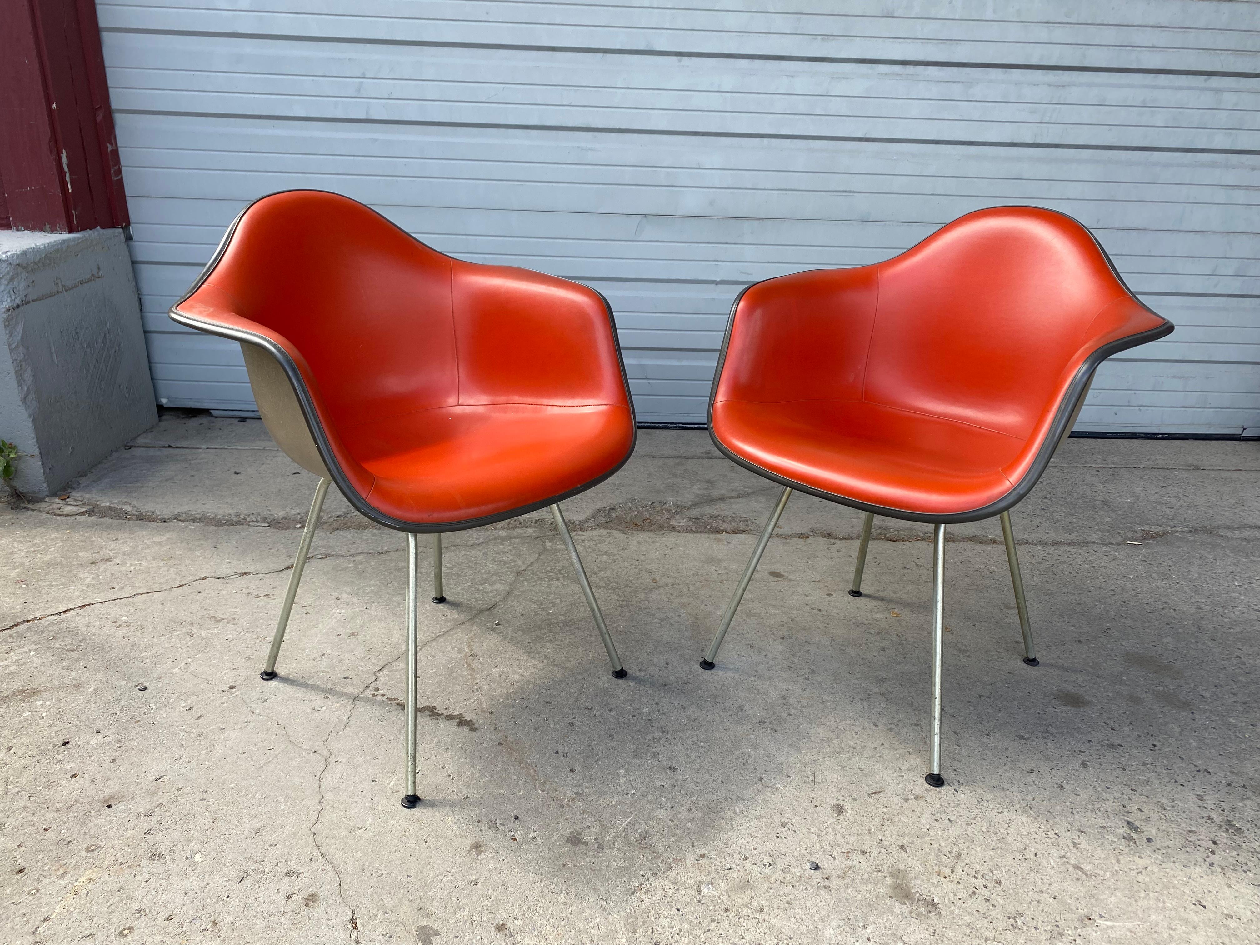 Aluminum Pair of Charles and Ray Eames Padded Arm Shell Chairs, Two-Tone /Herman Miller For Sale