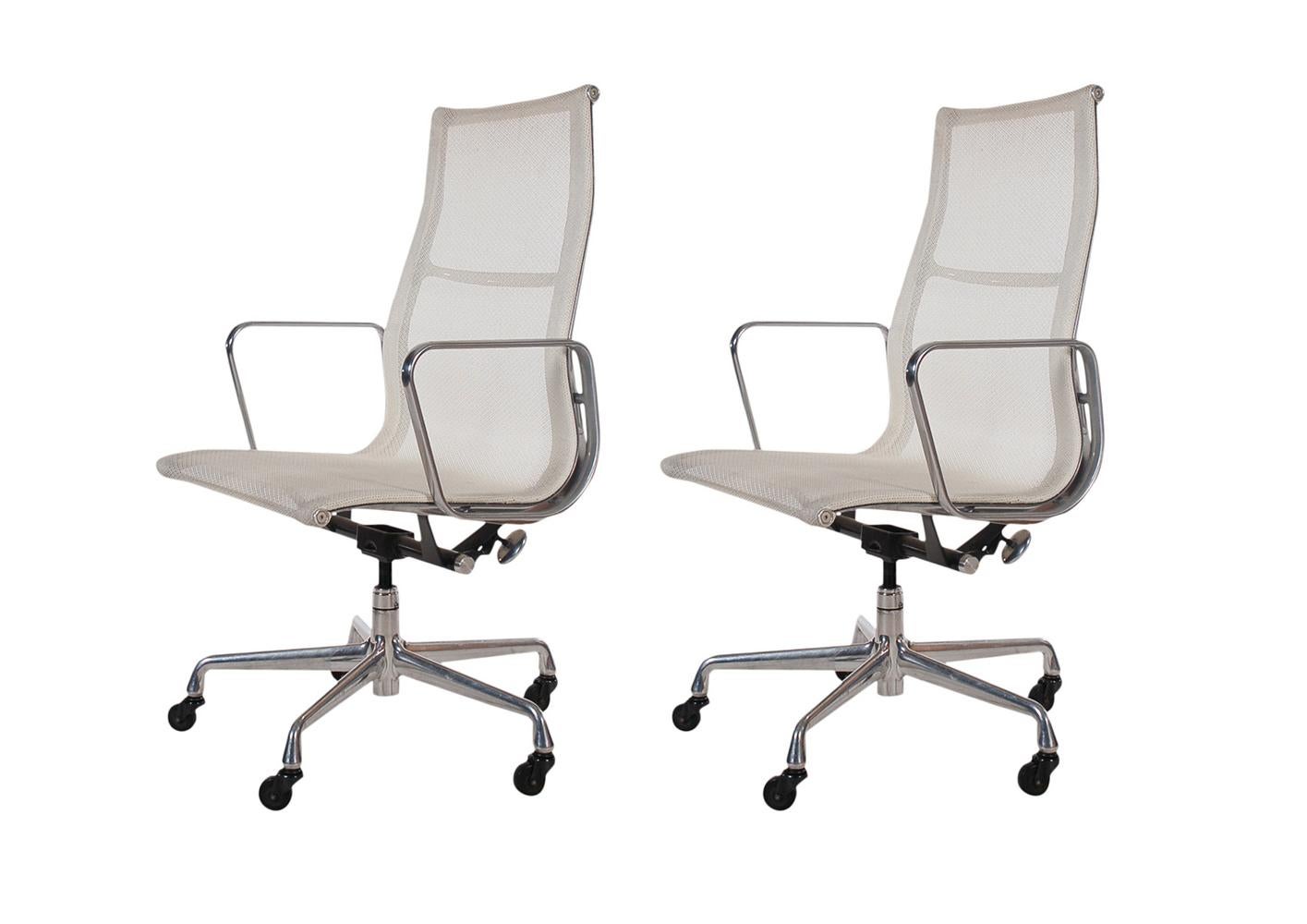 Late 20th Century Pair of Charles Eames for Herman Miller White Conference Room Office Chairs