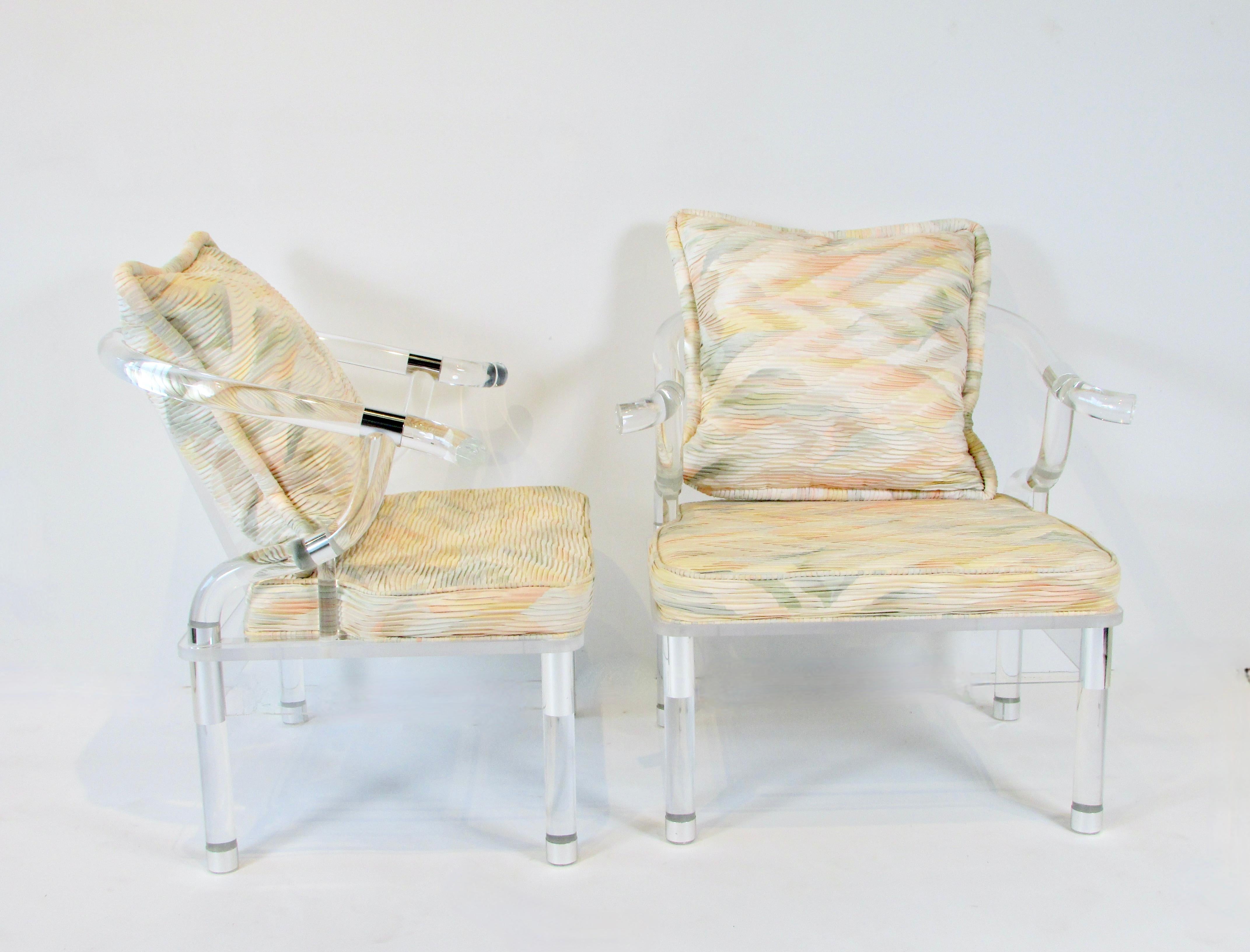 Pair of Charles Hollis Jones style decorator lucite lounge chairs For Sale 2