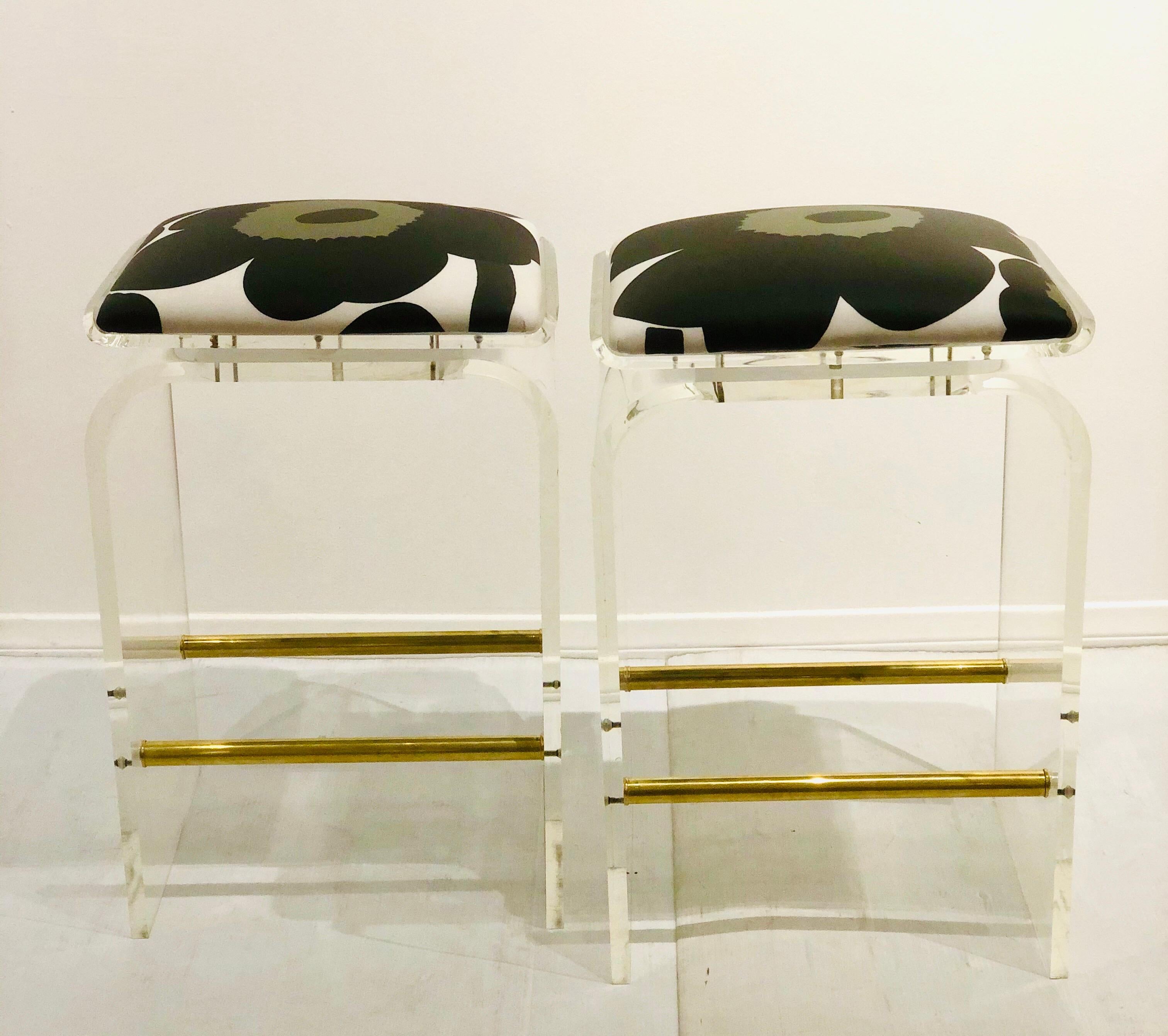 Space Age Pair of Charles Hollis Jones Waterfall Bar Stools in Lucite with Swiveling Seats