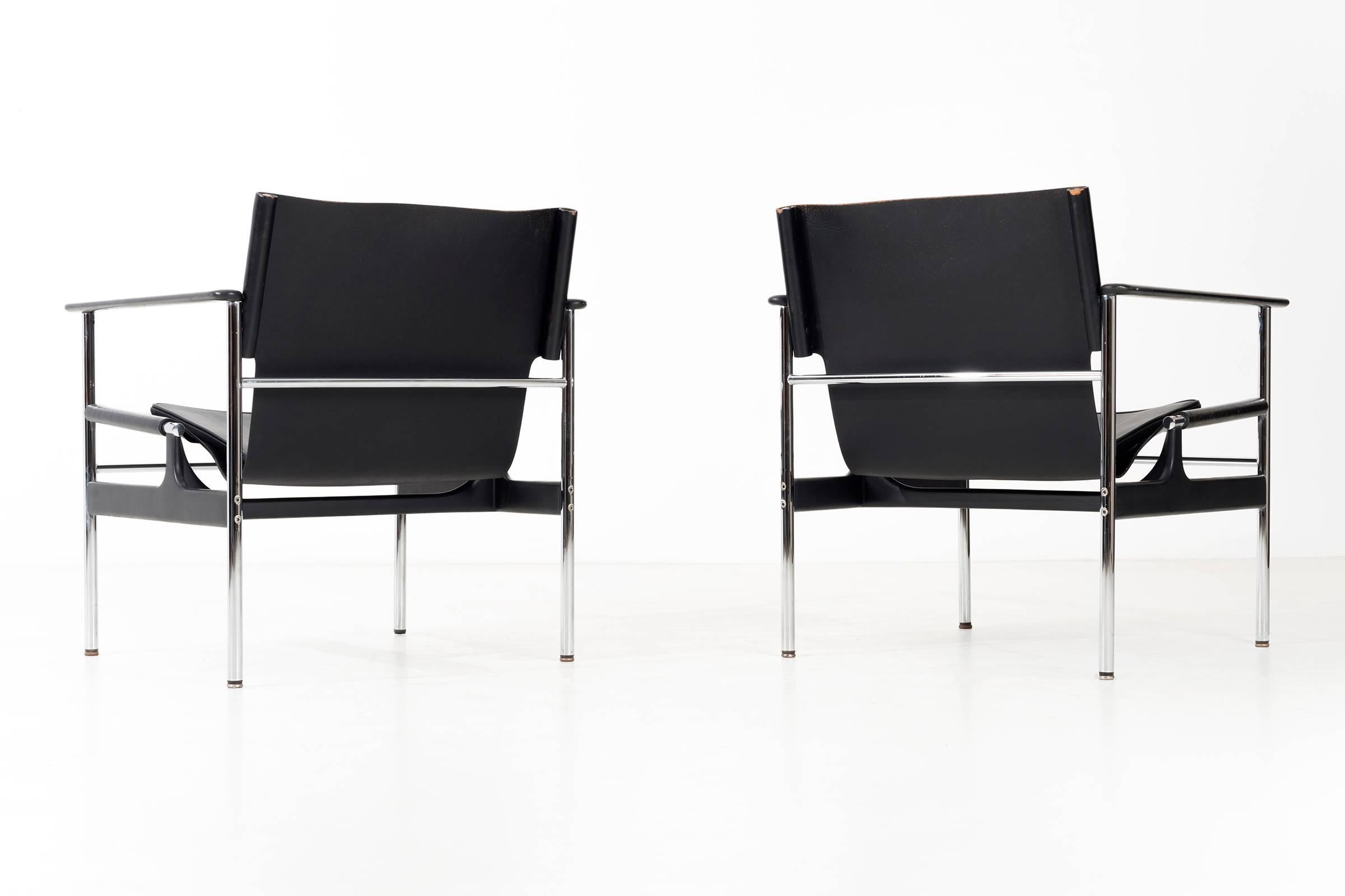 Mid-20th Century Pair of Charles Pollock Black Leather Lounge Chairs