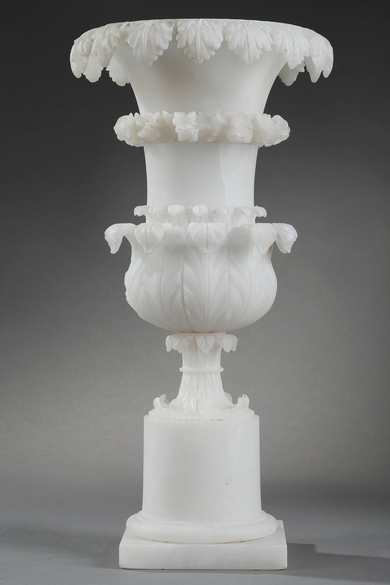 Pair of Charles X Alabaster Vases In Good Condition In Paris, FR