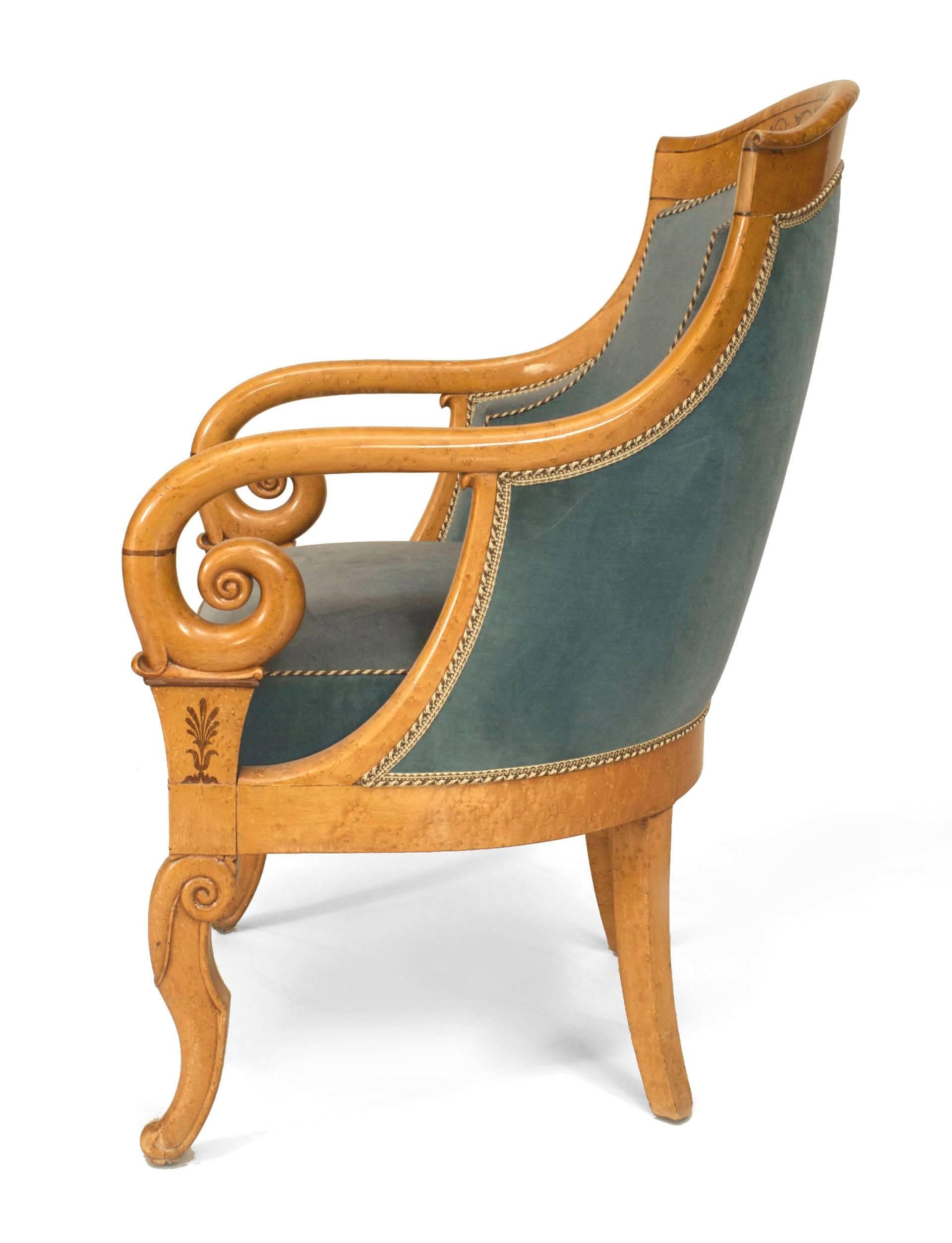 XIXe siècle Paire de fauteuils français Charles X en velours bleu en vente