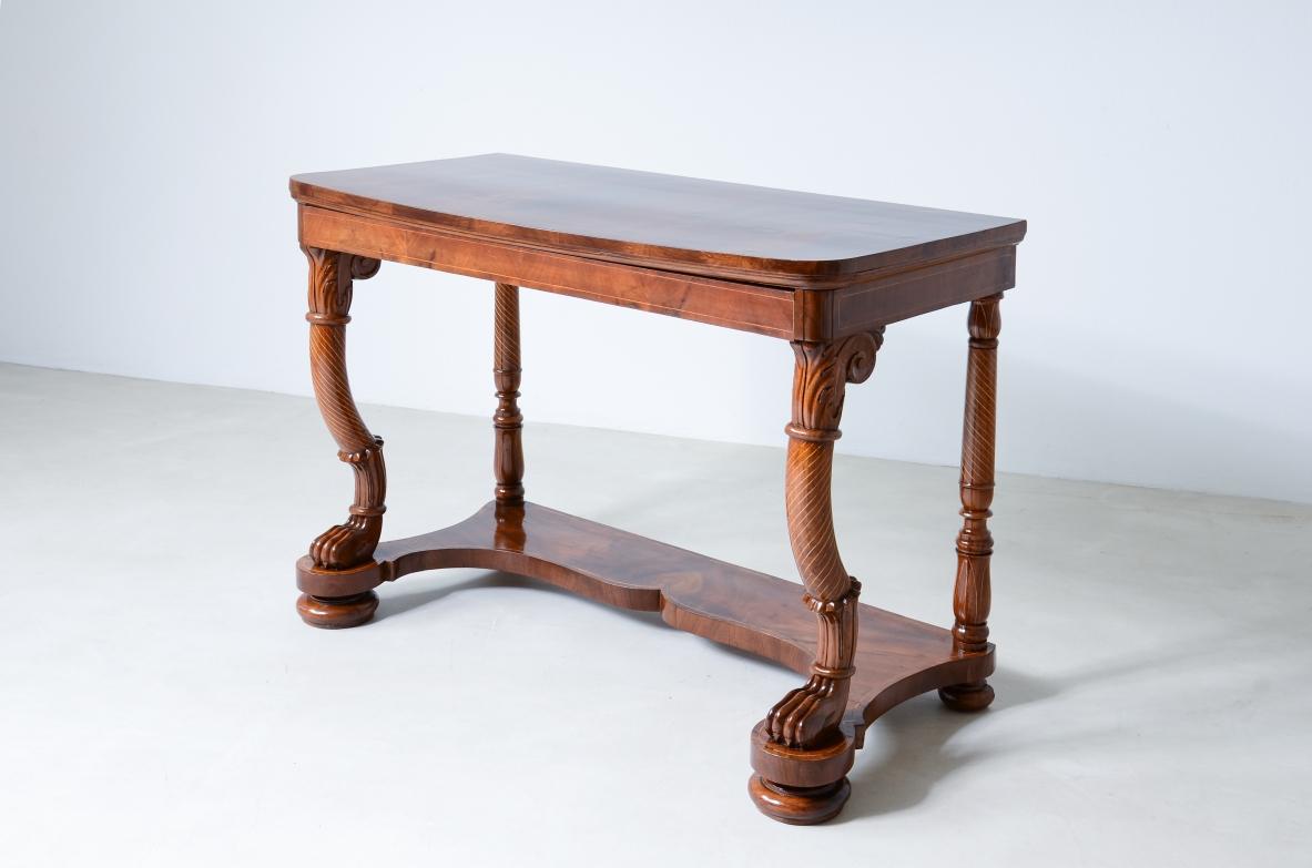 COD-2332
Rare pair of Charles X console tables 

Refined turned, threaded and carved legs with elegant feral feet. Top in mahogany feather with one drawer.

Naples around 1830.

108x50xh84