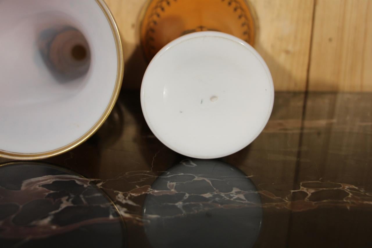 Pair Of Charles X Cornet Vases In Baccarat Opaline In Good Condition For Sale In Charmes, FR