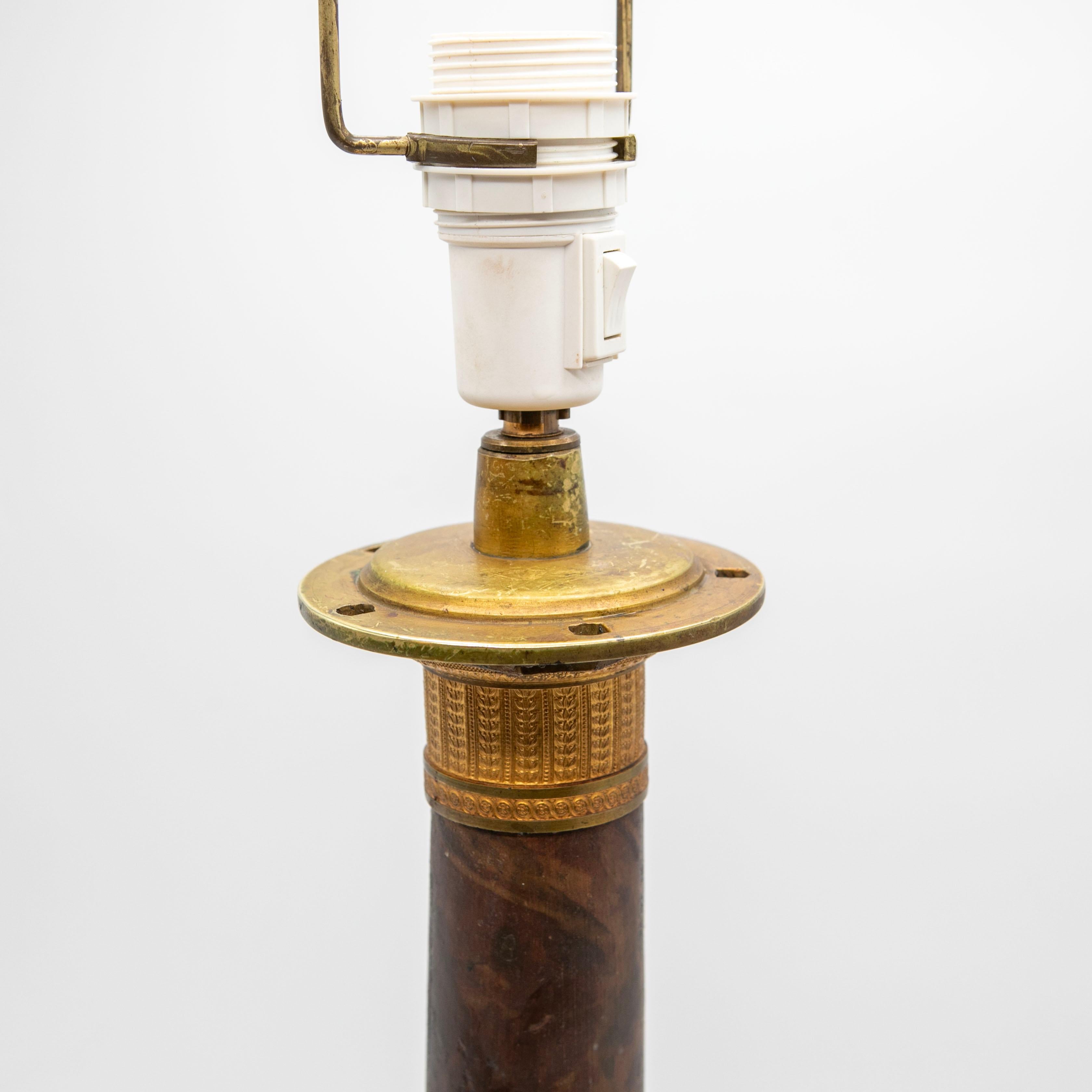 Paire de lampes de bureau Charles X en bronze doré, France en vente 4