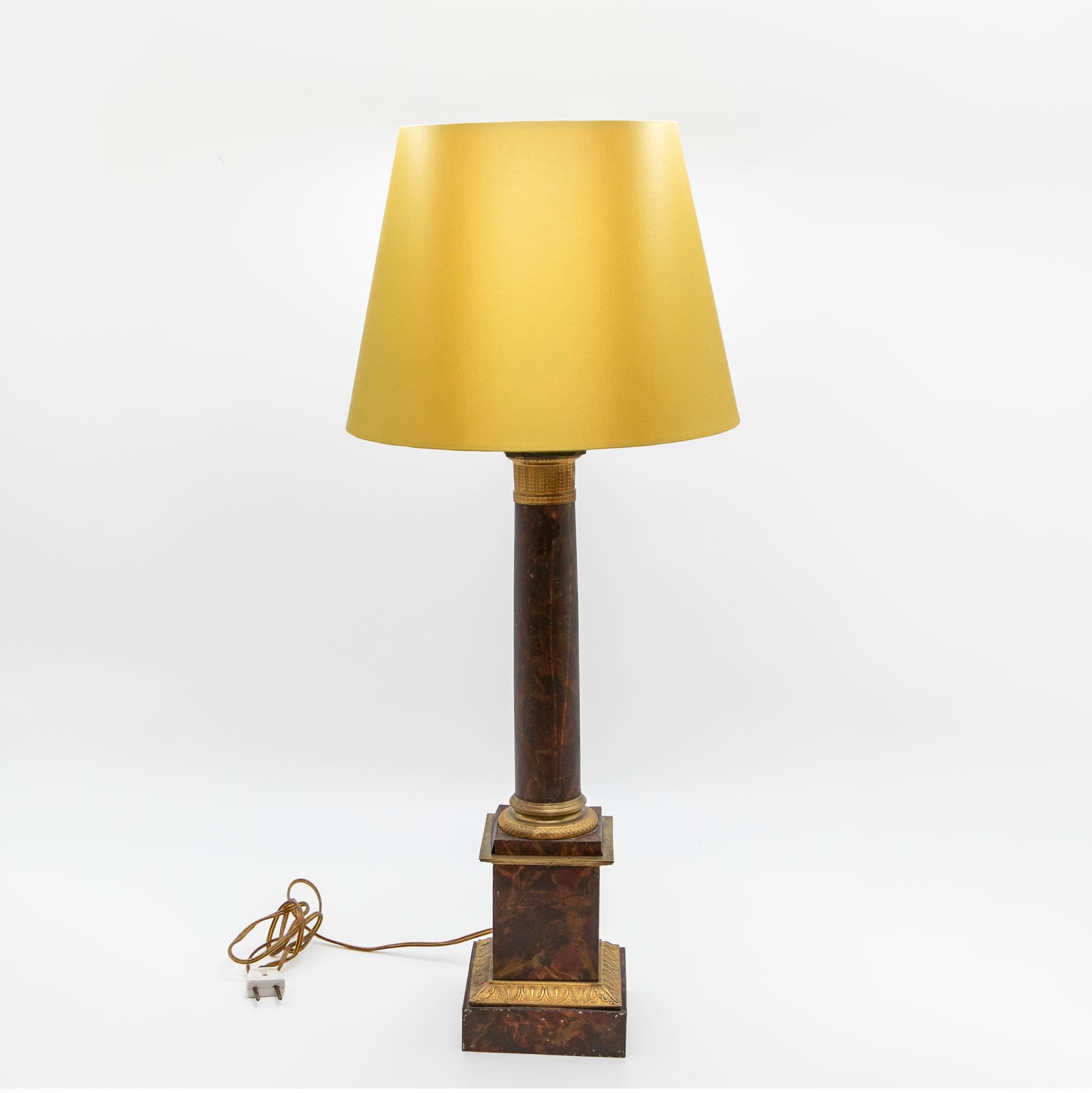 Paire de lampes de bureau Charles X en bronze doré, France en vente 5