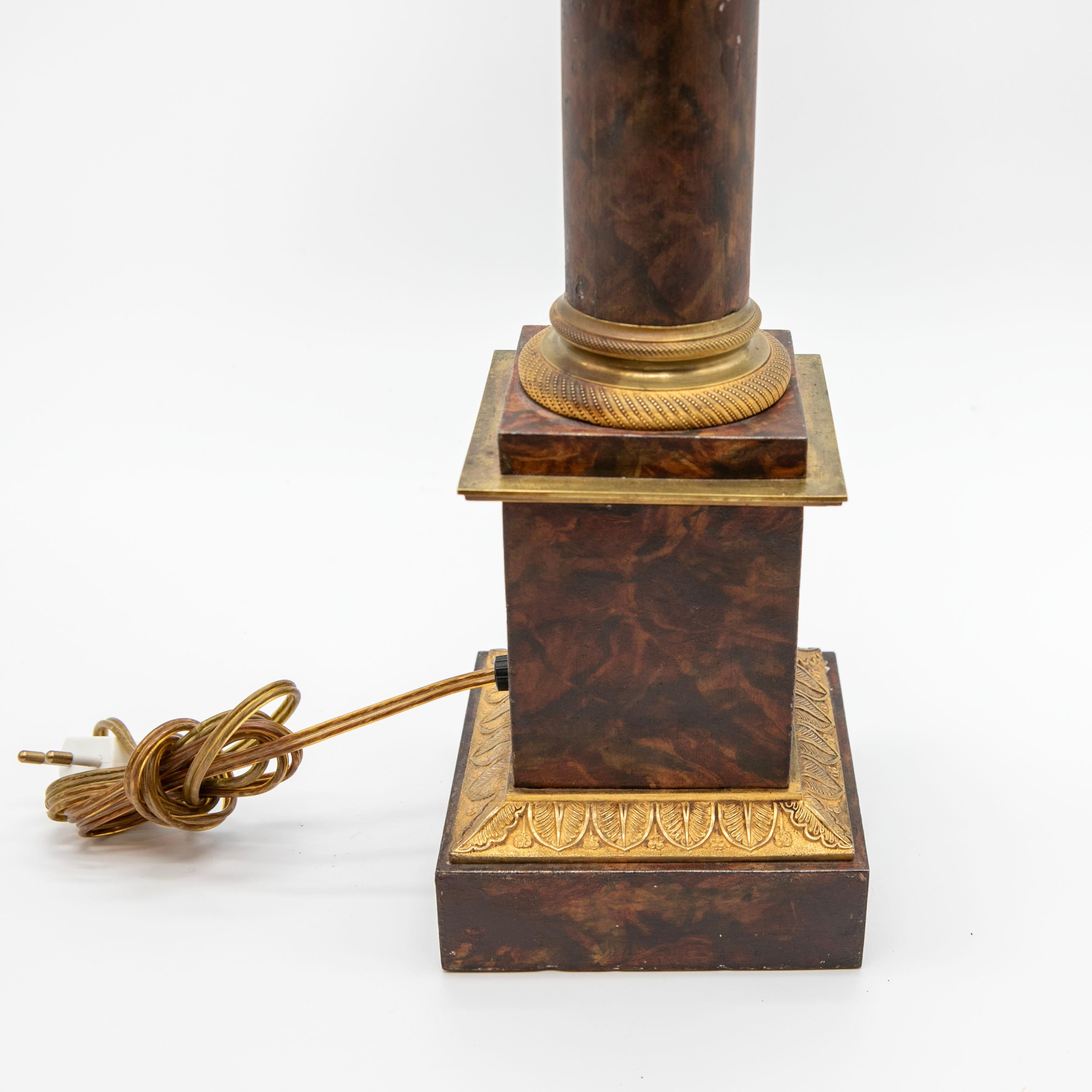 XIXe siècle Paire de lampes de bureau Charles X en bronze doré, France en vente