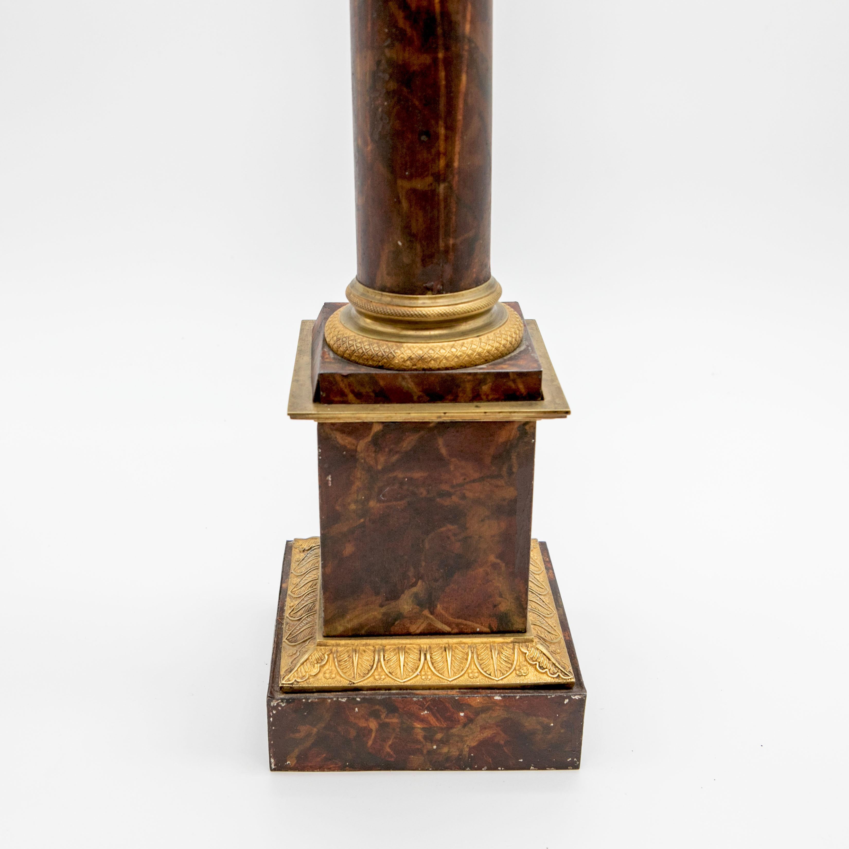 Laiton Paire de lampes de bureau Charles X en bronze doré, France en vente