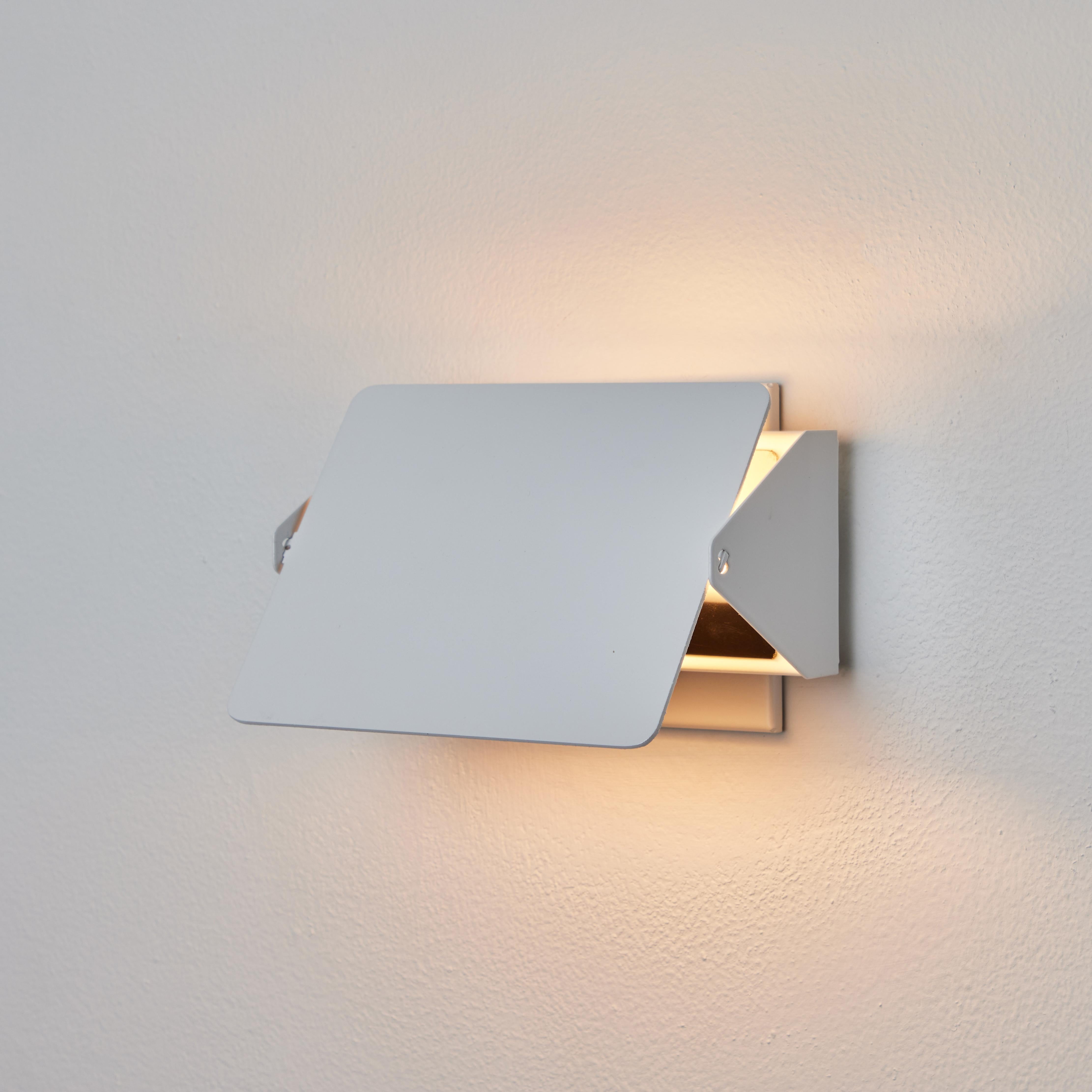 French Pair of Charlotte Perriand 'Applique À Volet Pivotant' Wall Lights in White For Sale