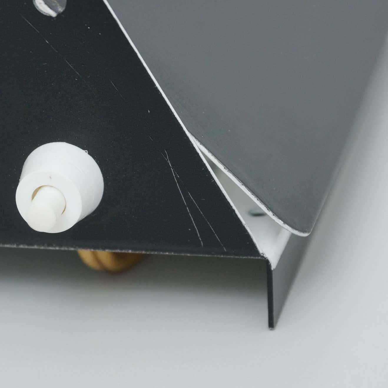 Coppia di lampade da parete CP-1 in metallo nero di Charlotte Perriand, 1960 in vendita 2