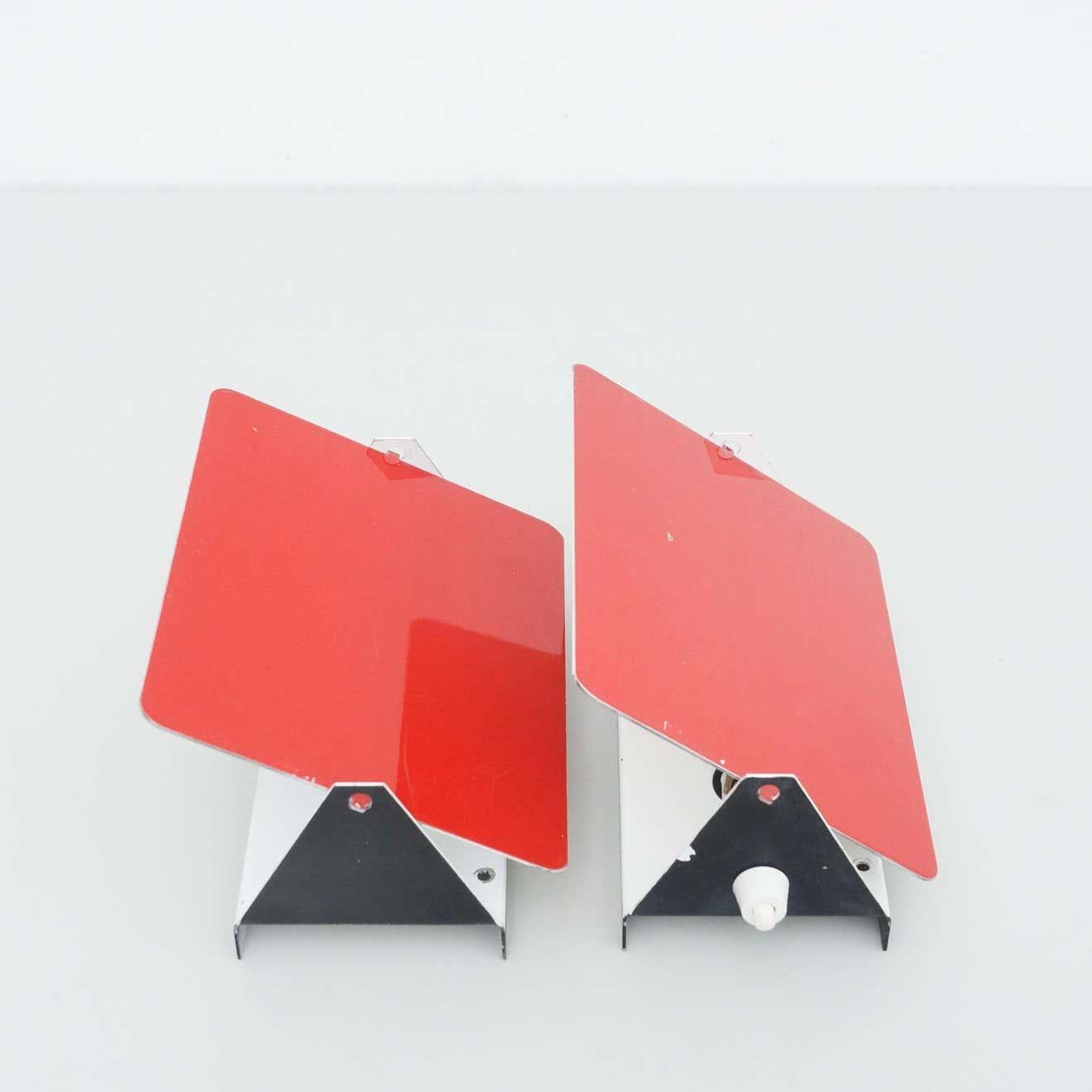 Pair of Charlotte Perriand, Mid-Century Modern Red Metal Cp-1 Wall Light, 1960 For Sale 8