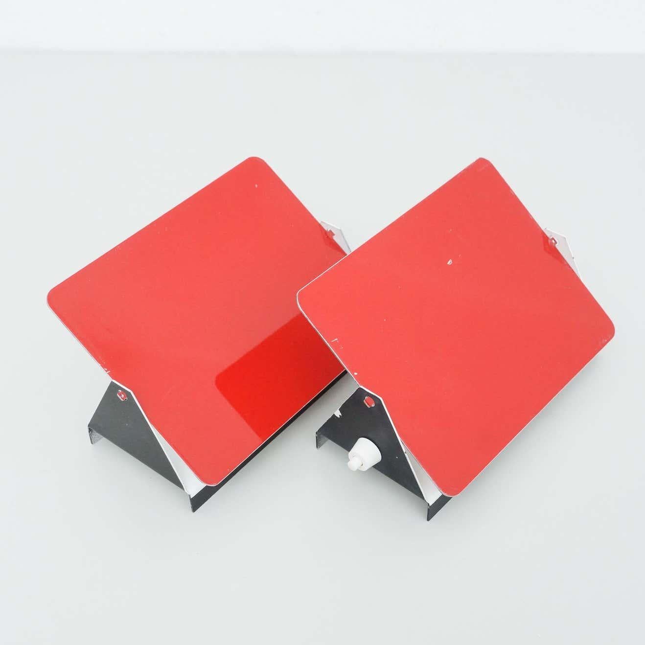 French Pair of Charlotte Perriand, Mid-Century Modern Red Metal Cp-1 Wall Light, 1960 For Sale