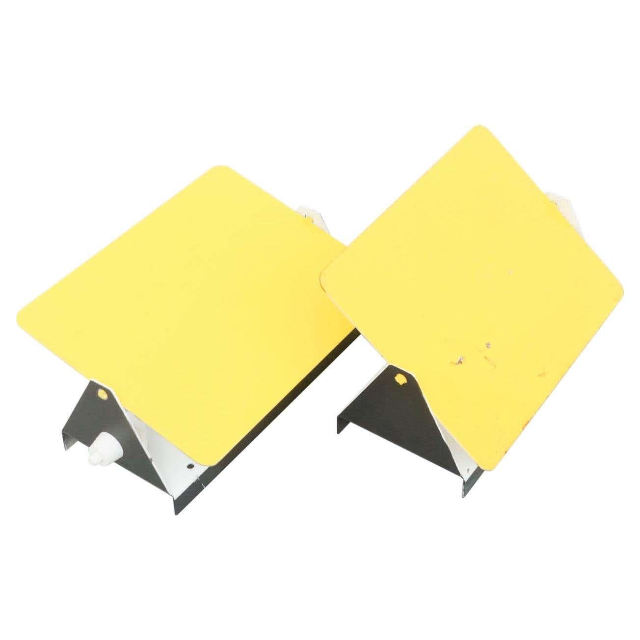 Pair of Charlotte Perriand Mid-Century Modern Yellow Metal CP-1 Wall Light, 1960 In Good Condition In Barcelona, Barcelona