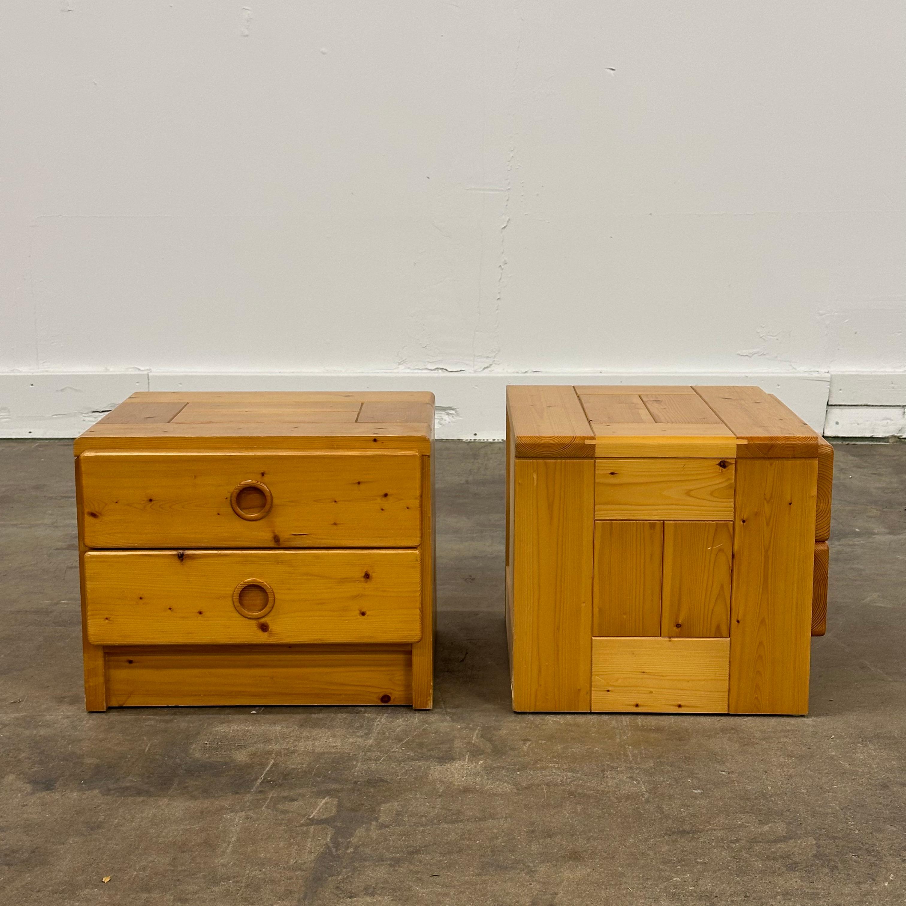 Pair of Charlotte Perriand Pine Nightstands for Les Arcs, France, 1960s 4