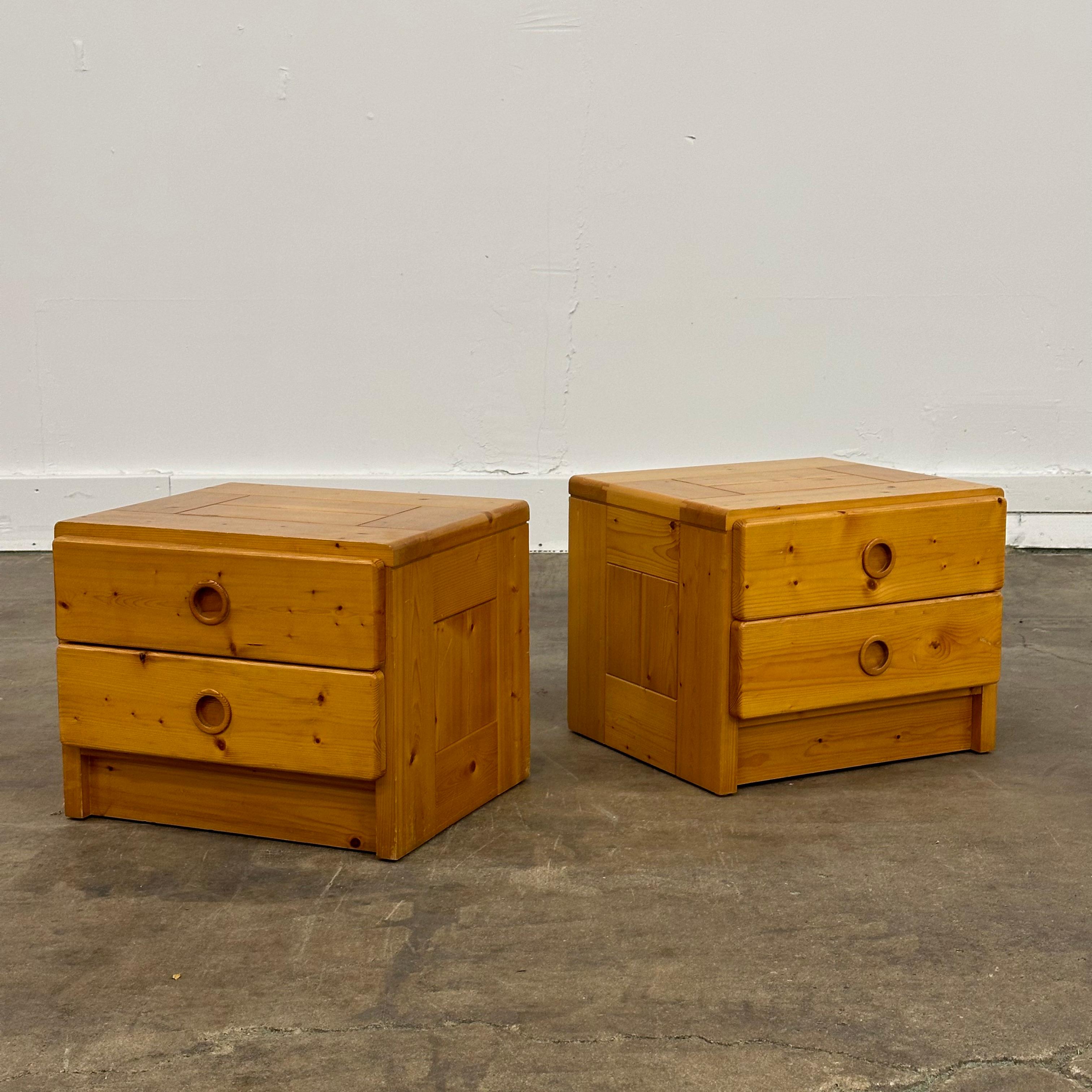 Pair of Charlotte Perriand Pine Nightstands for Les Arcs, France, 1960s 1