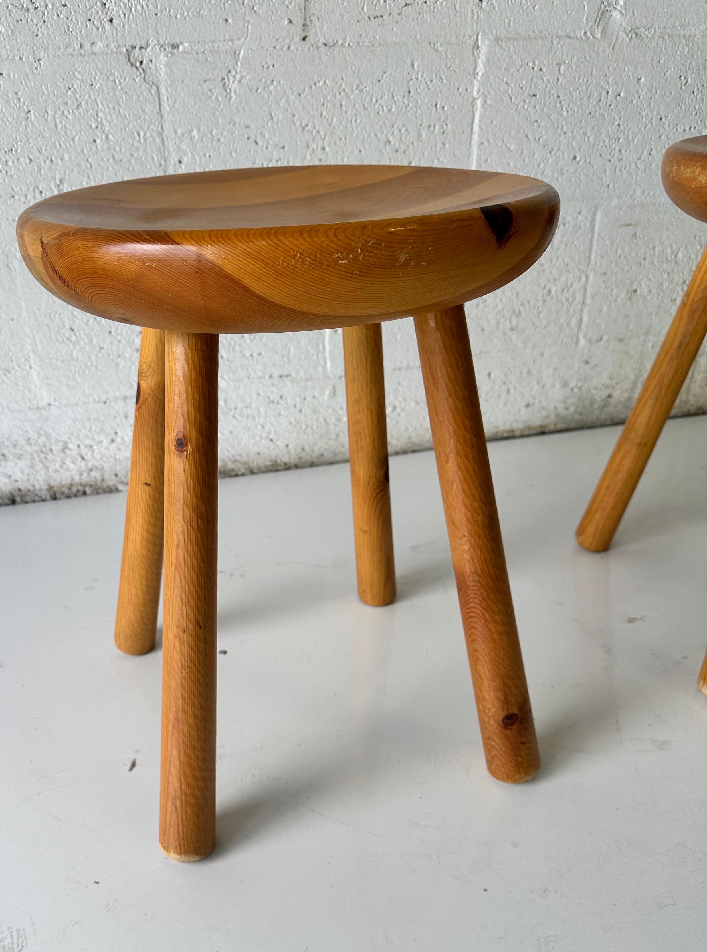 Mid-Century Modern Pair of Charlotte Perriand Style Pine Stools For Sale