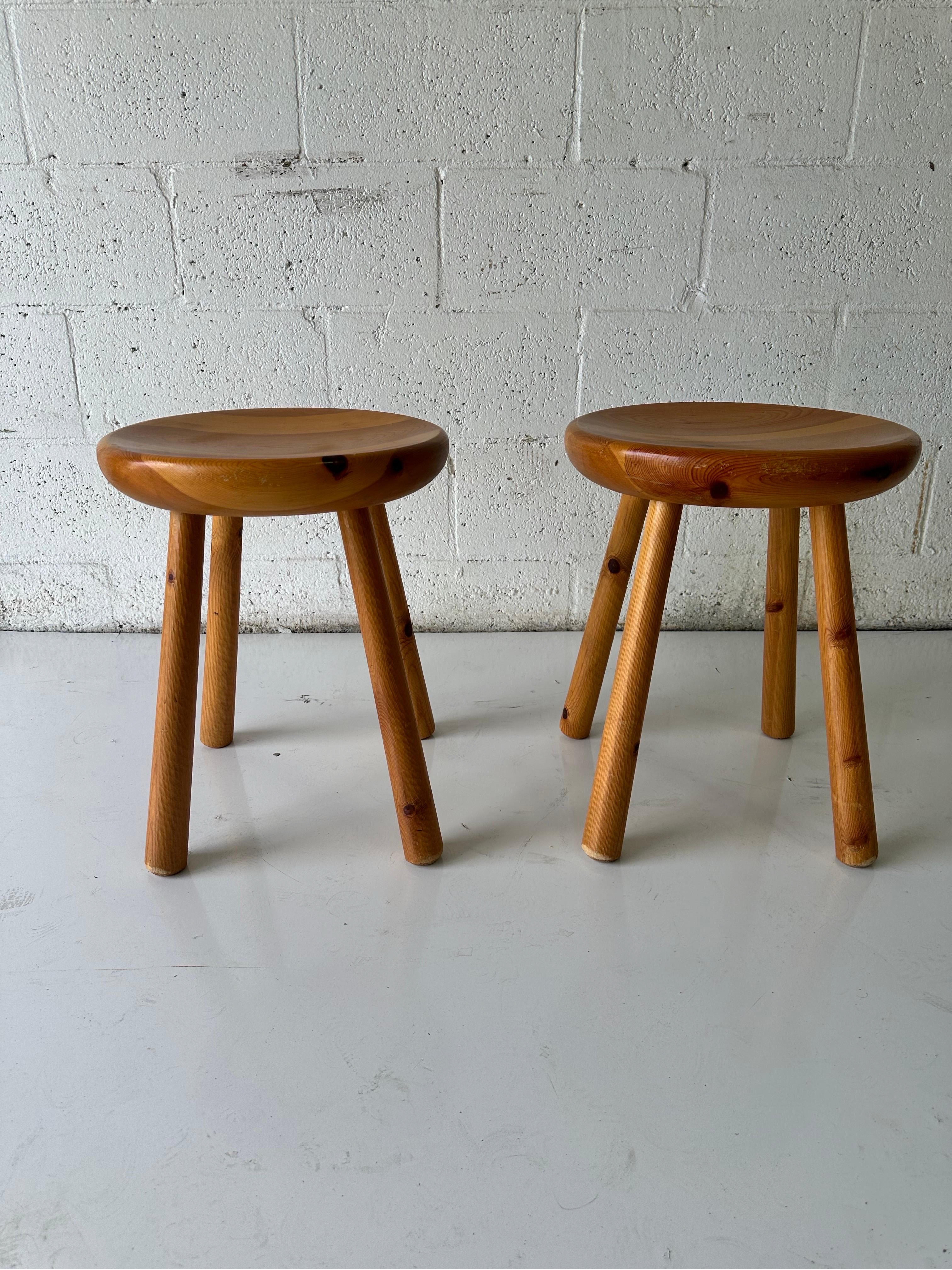 Late 20th Century Pair of Charlotte Perriand Style Pine Stools For Sale