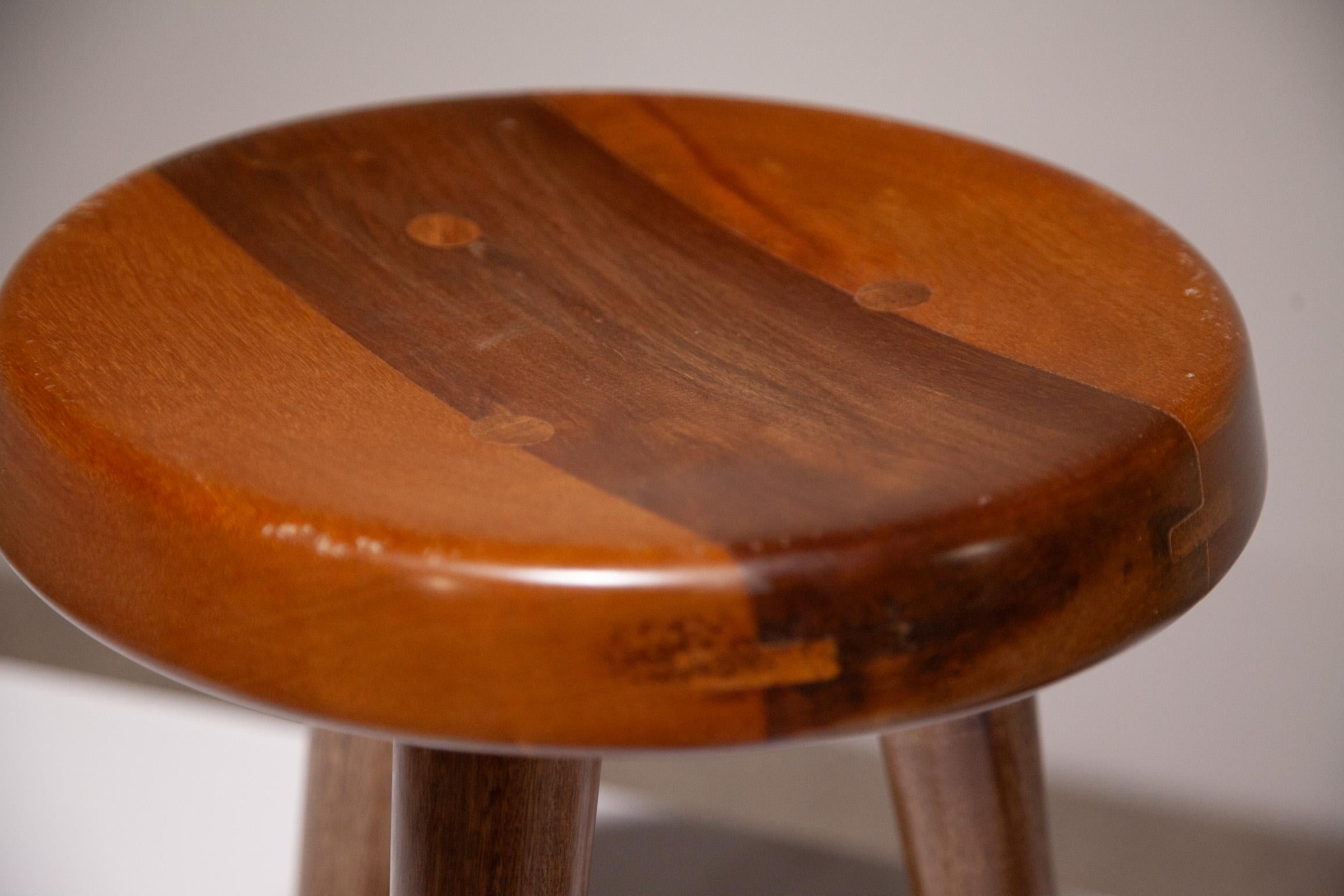 Moderne Paire de tabourets de style Charlotte Perriand
