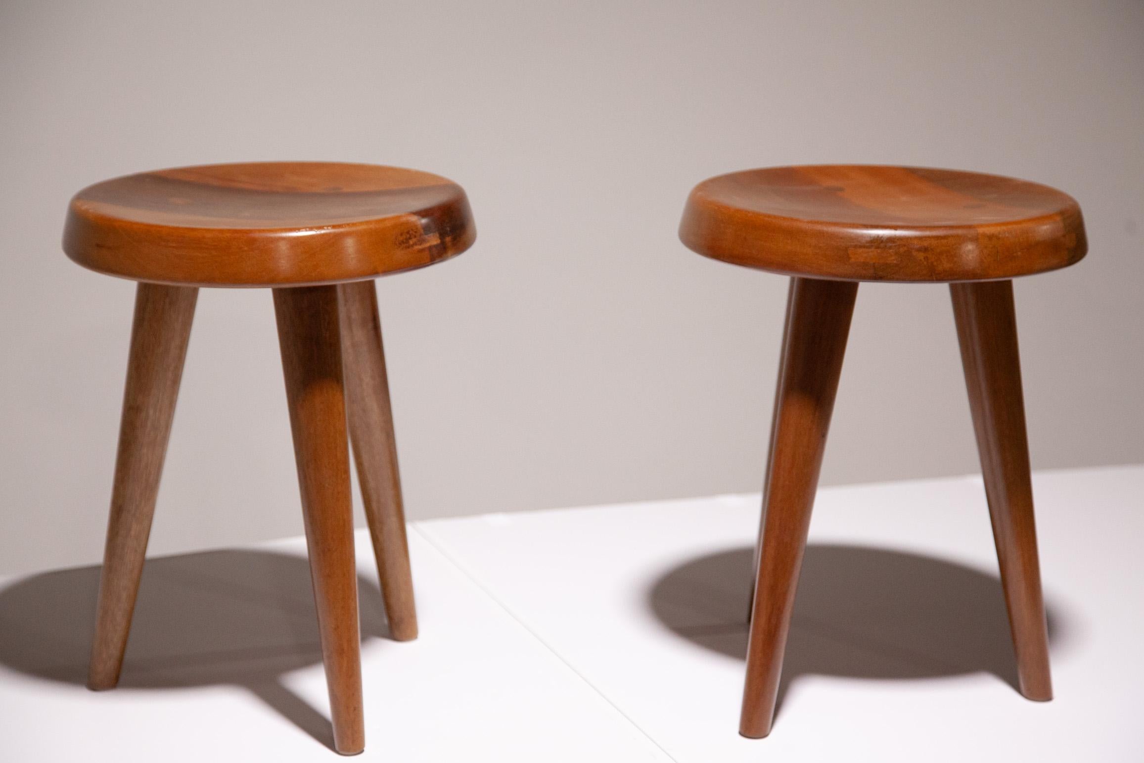 Paire de tabourets de style Charlotte Perriand Bon état à New York, NY