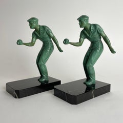 Pair of charming bookends in Art Deco with boule players from the 1930s-1940s