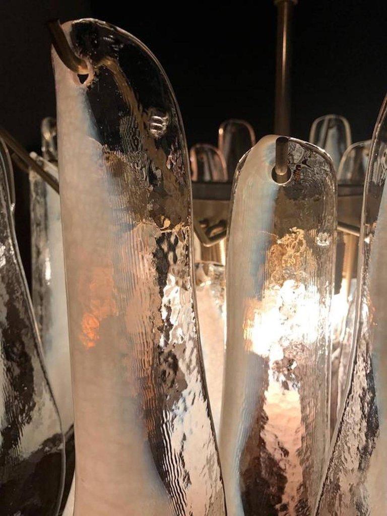 Coppia di affascinanti lampadari di Murano, anni '70 In condizioni ottime in vendita a Rome, IT