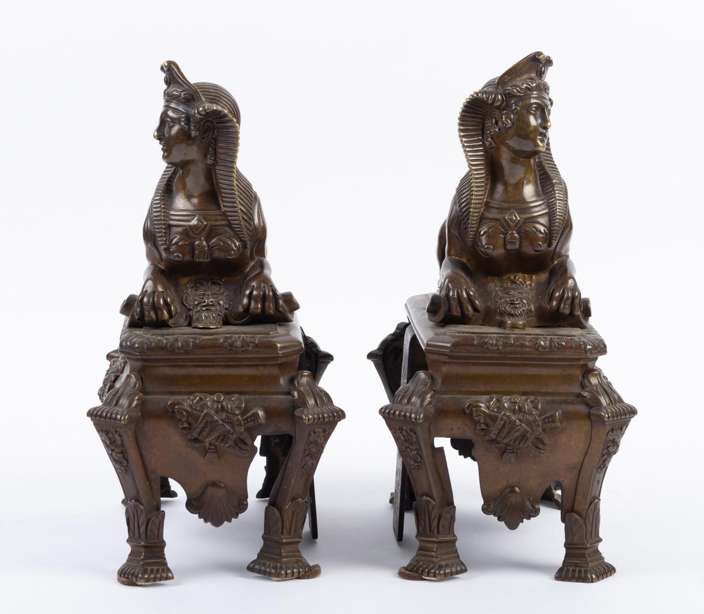 Pair of Chenets with Sphinx In Good Condition In Saint-Ouen, FR