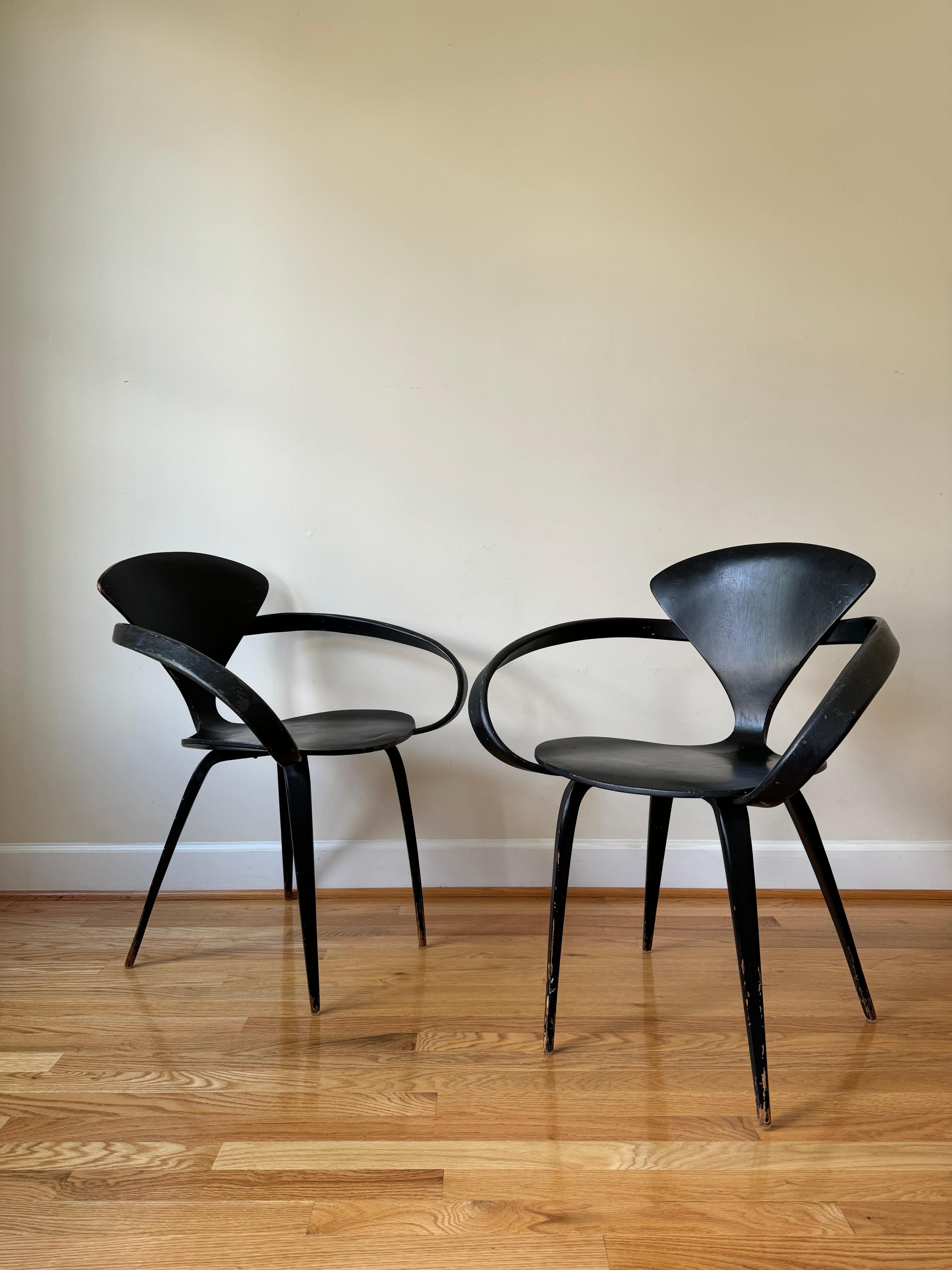 Pair of Cherner Armchair by Norman Cherner for Plycraft In Fair Condition For Sale In Centreville, VA
