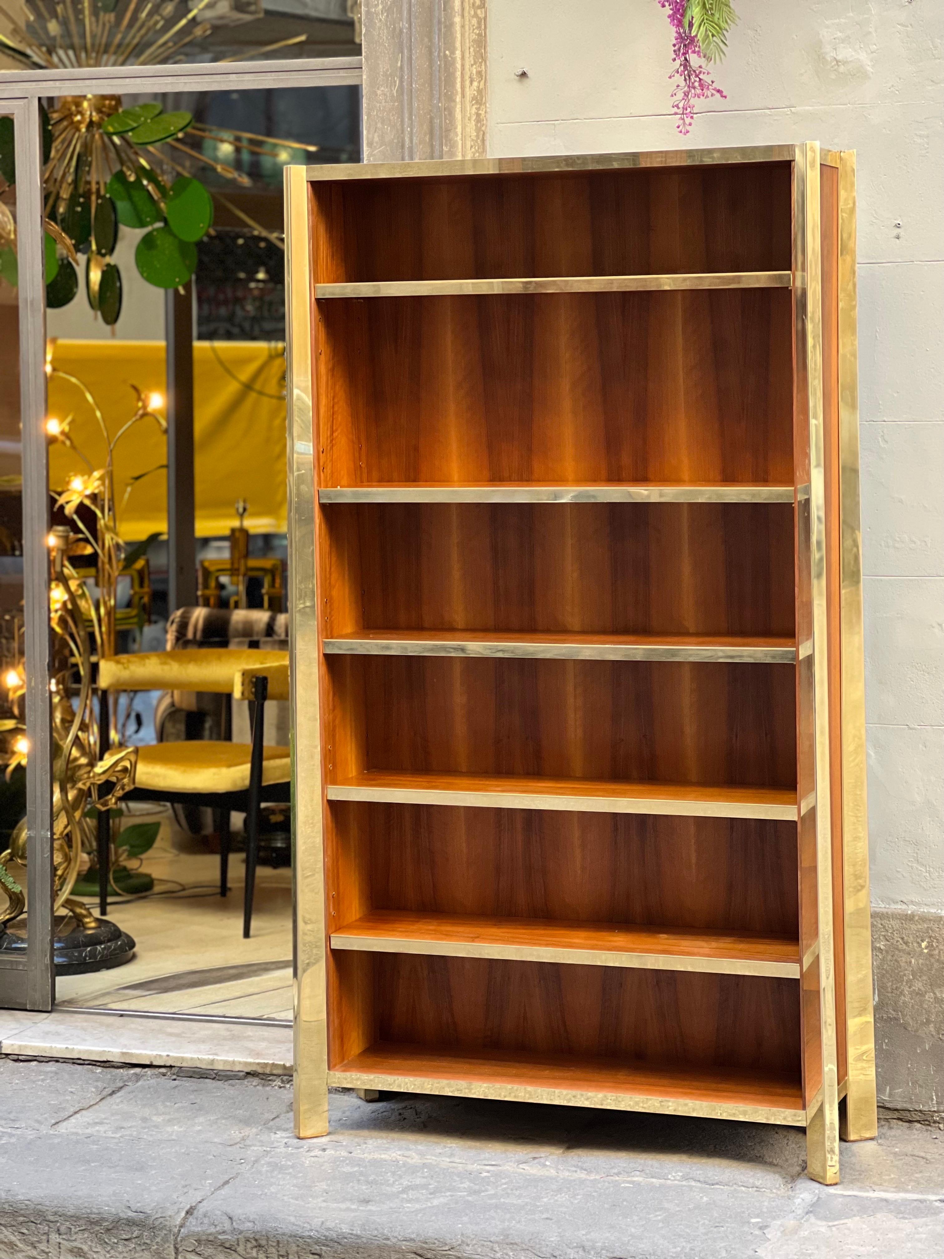 Pair of Cherry Wood and Brass Bookcases, 1980s For Sale 4