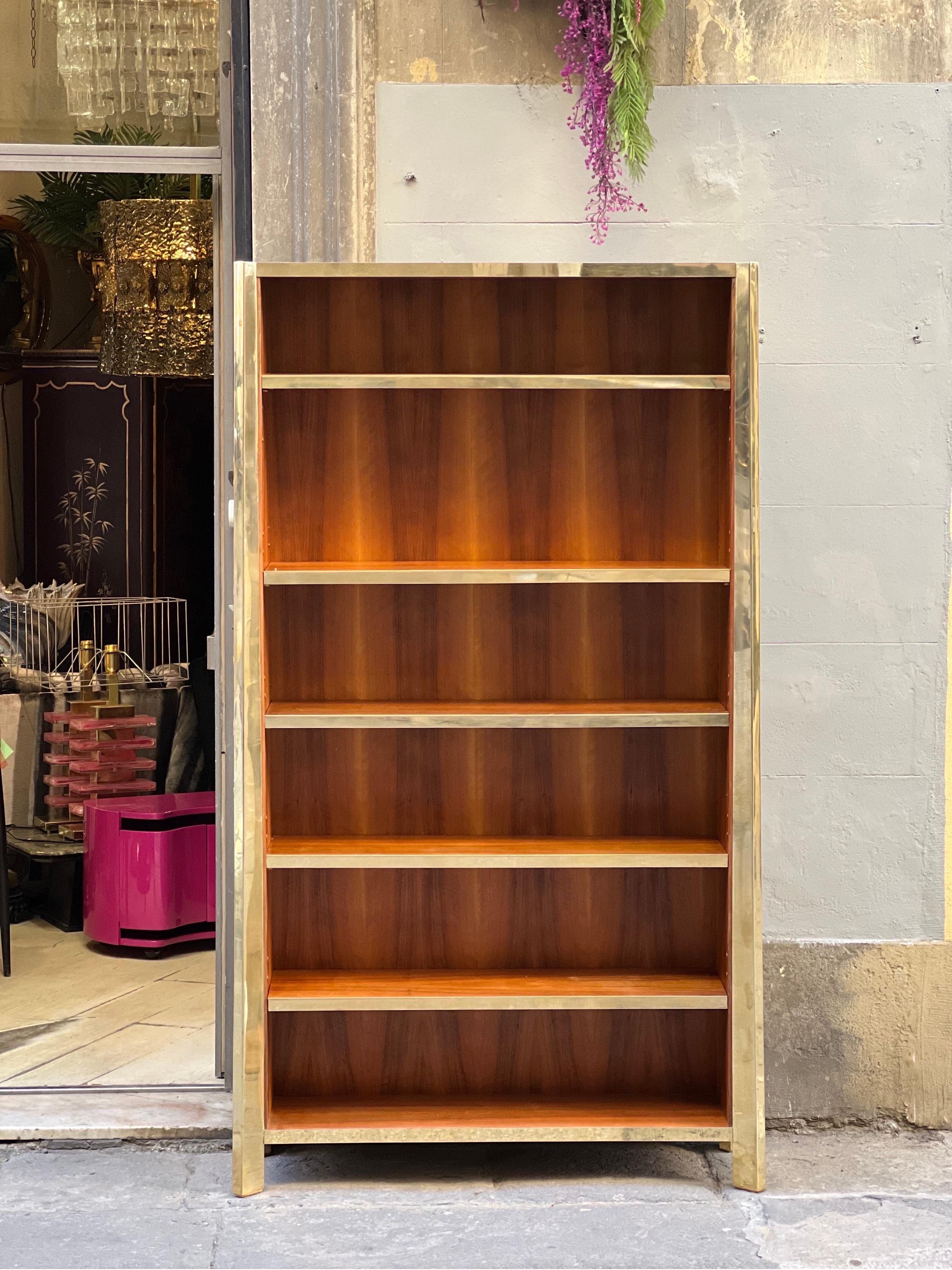 Pair of Cherry Wood and Brass Bookcases, 1980s For Sale 5