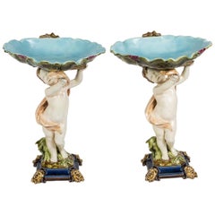 Pair of Cherubs Supporting Floral Cups, Sarreguemines Manufacture, circa 1870