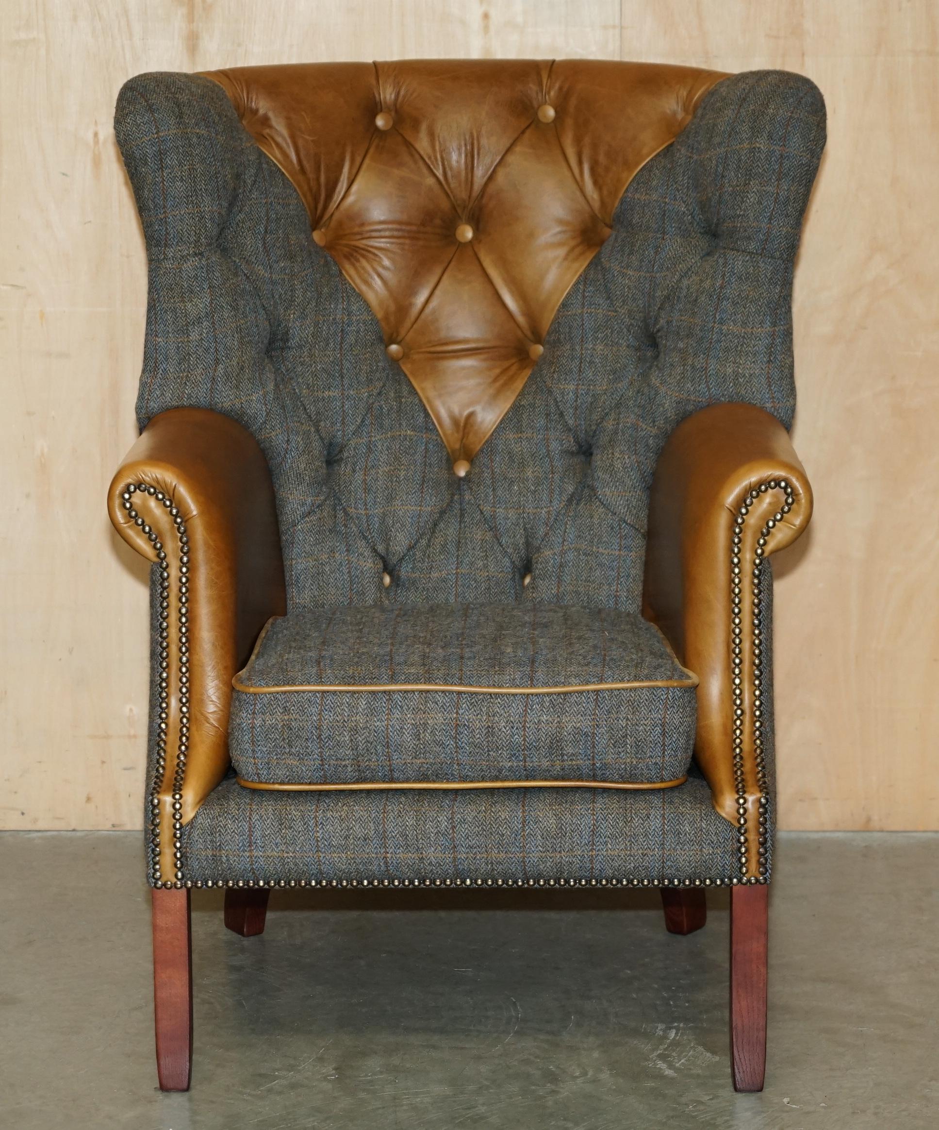Chesterfield PAIR OF CHESTERFIELD PORTERS HARRIS TWEED BROWN LEATHER ARMCHAiRS PART OF SUITE For Sale
