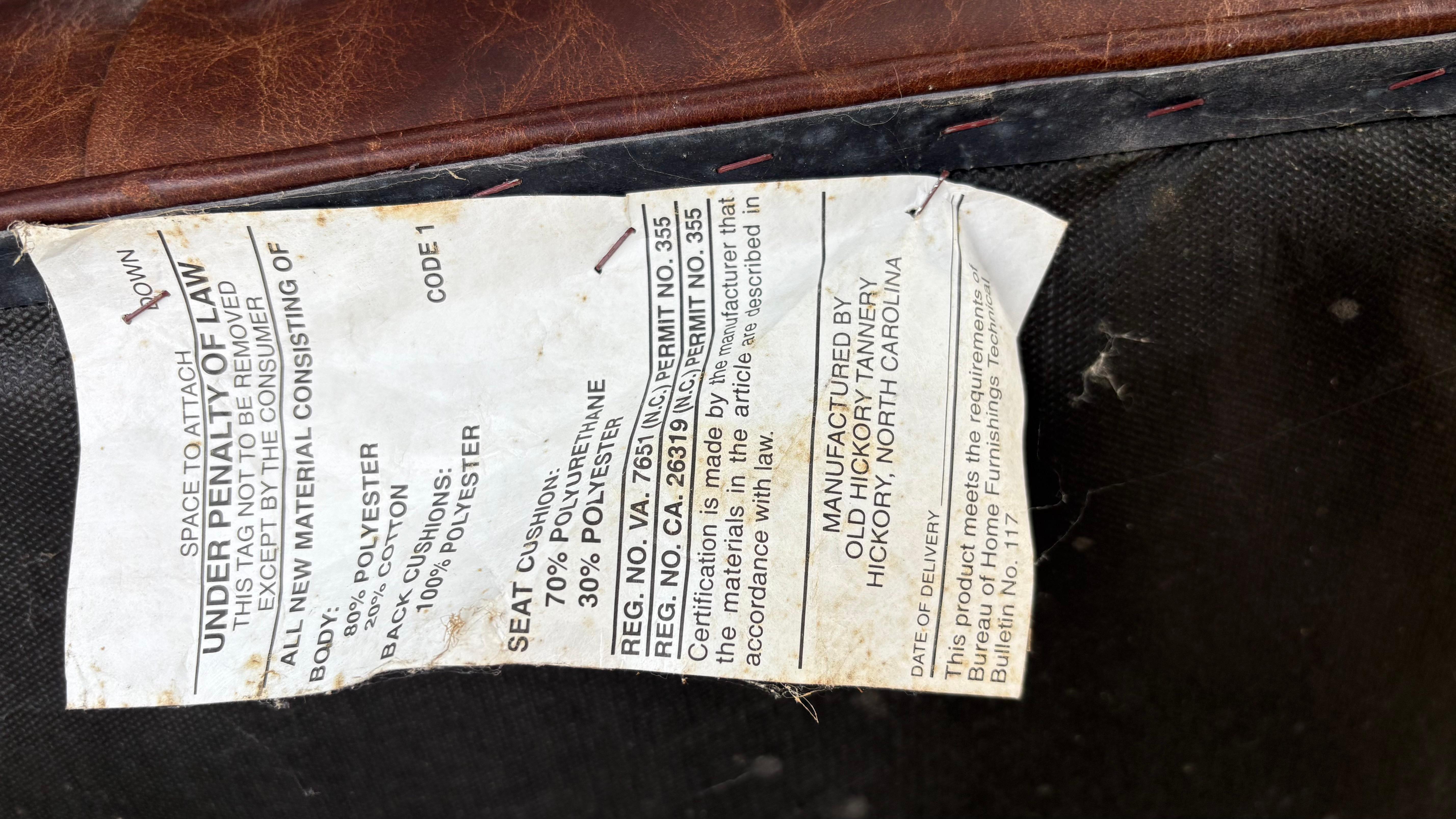 Pareja de Sillones Chesterfield de cuero en venta 4