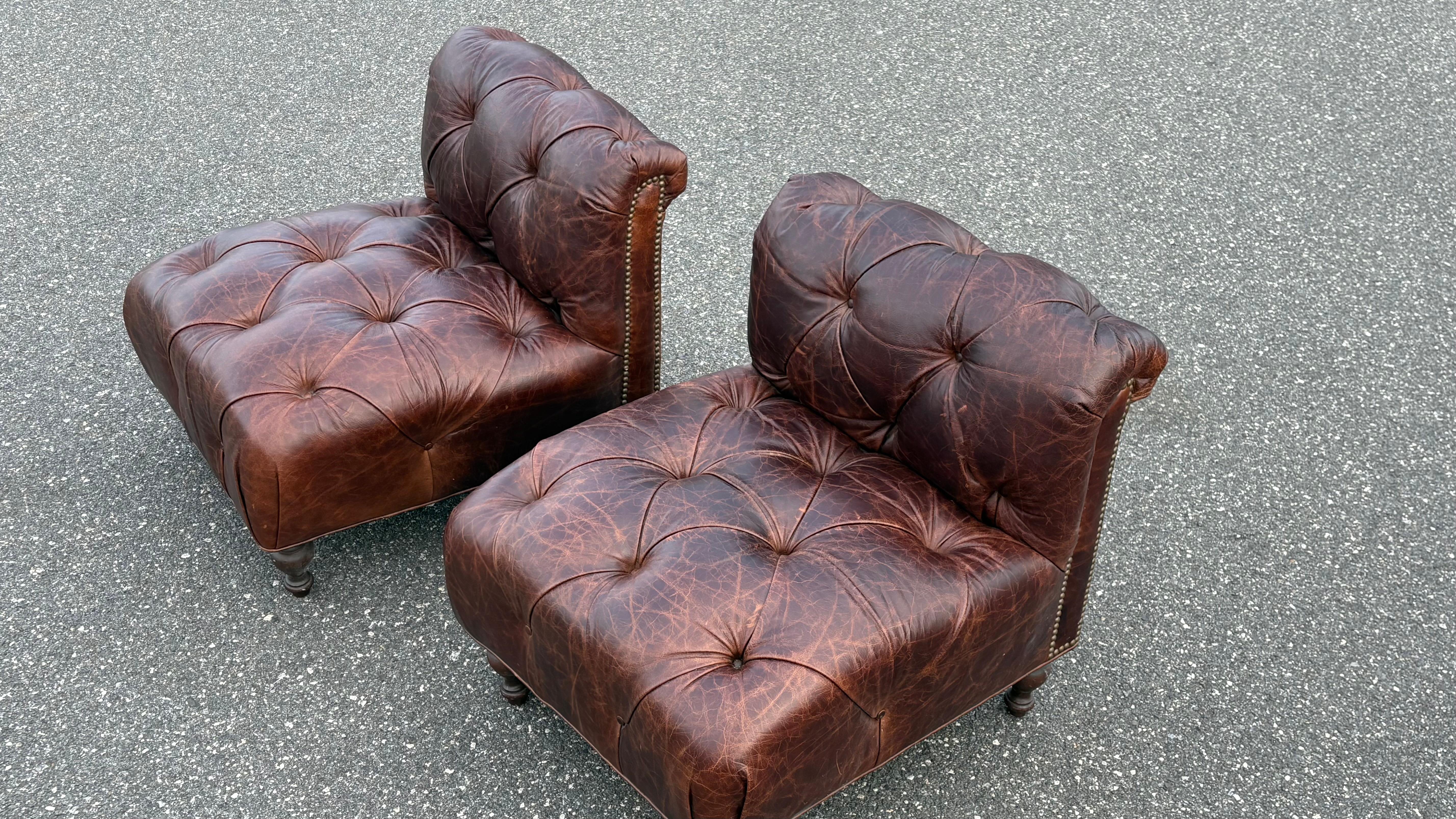 Pareja de Sillones Chesterfield de cuero Cuero en venta