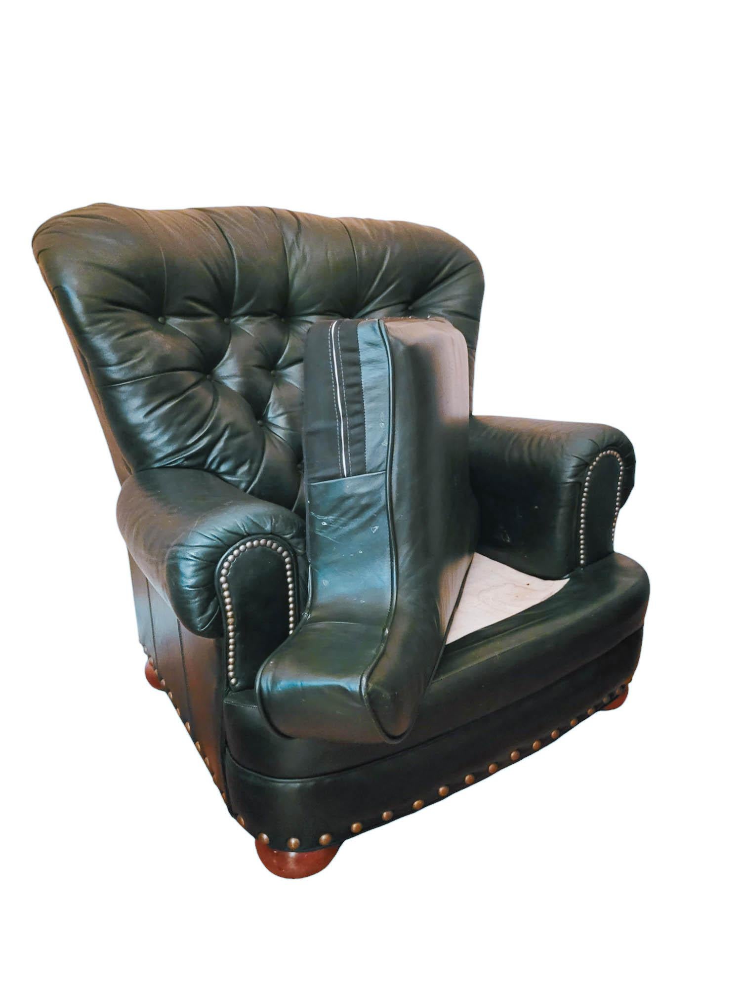 Pair of Chesterfield Style Dark Green Leather Club Chairs and Ottoman- 3 Pieces For Sale 6